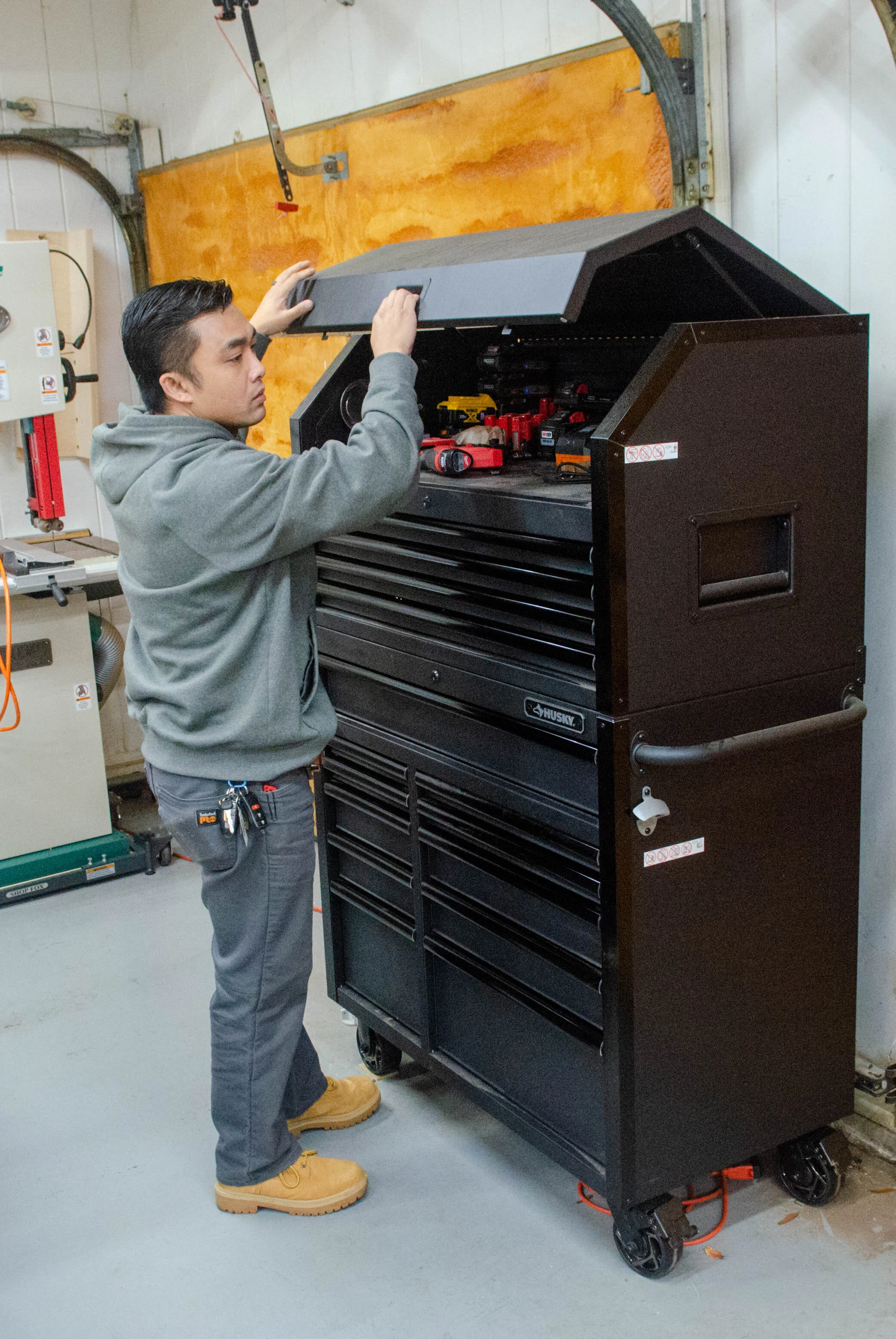 husky tool box drawer slides on Husky Industrial 15 Drawer Tool Chest And Cabinet Alabama Woodworker