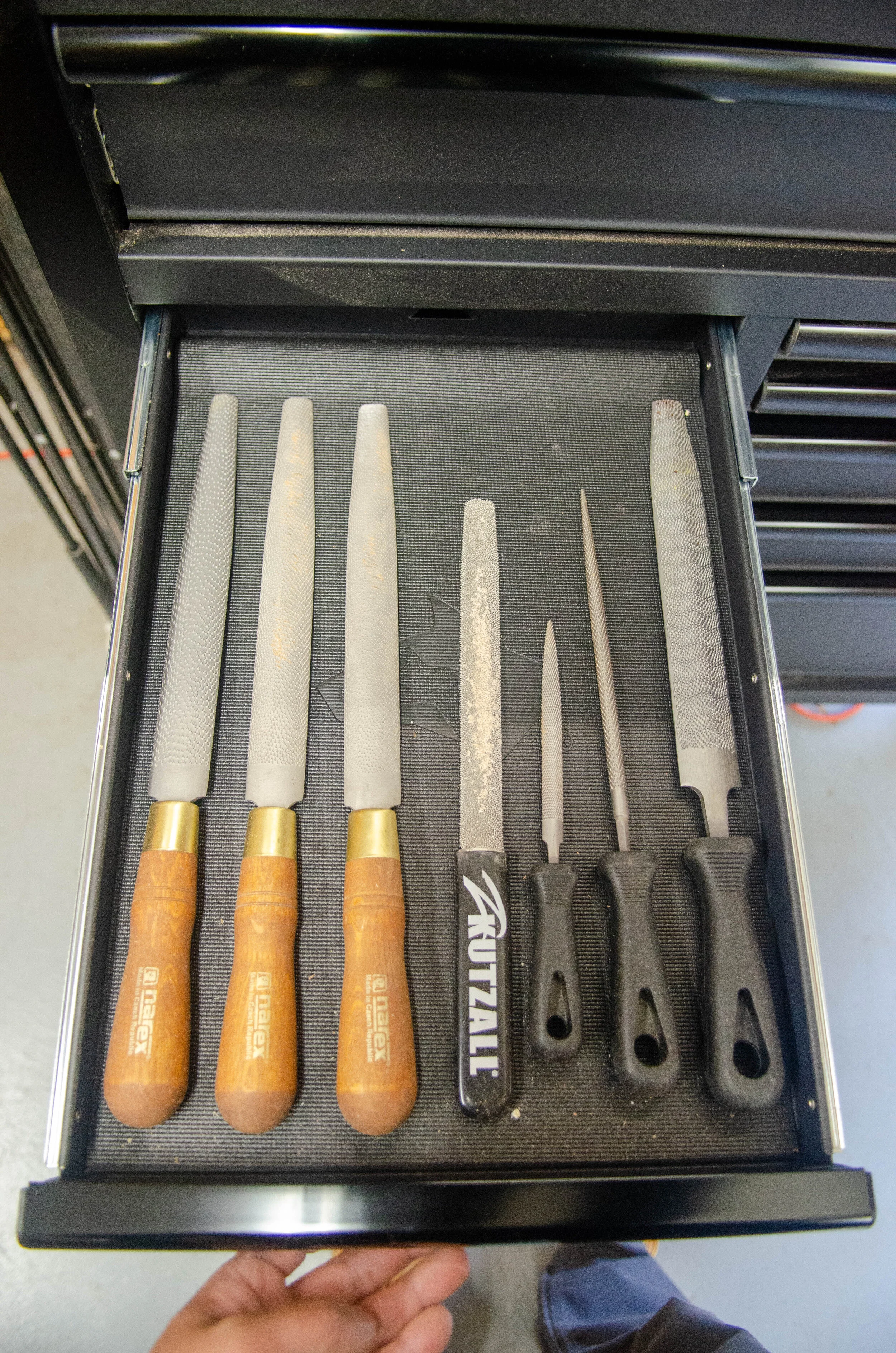 husky tool box drawer slides on Husky Industrial 15 Drawer Tool Chest And Cabinet Alabama Woodworker