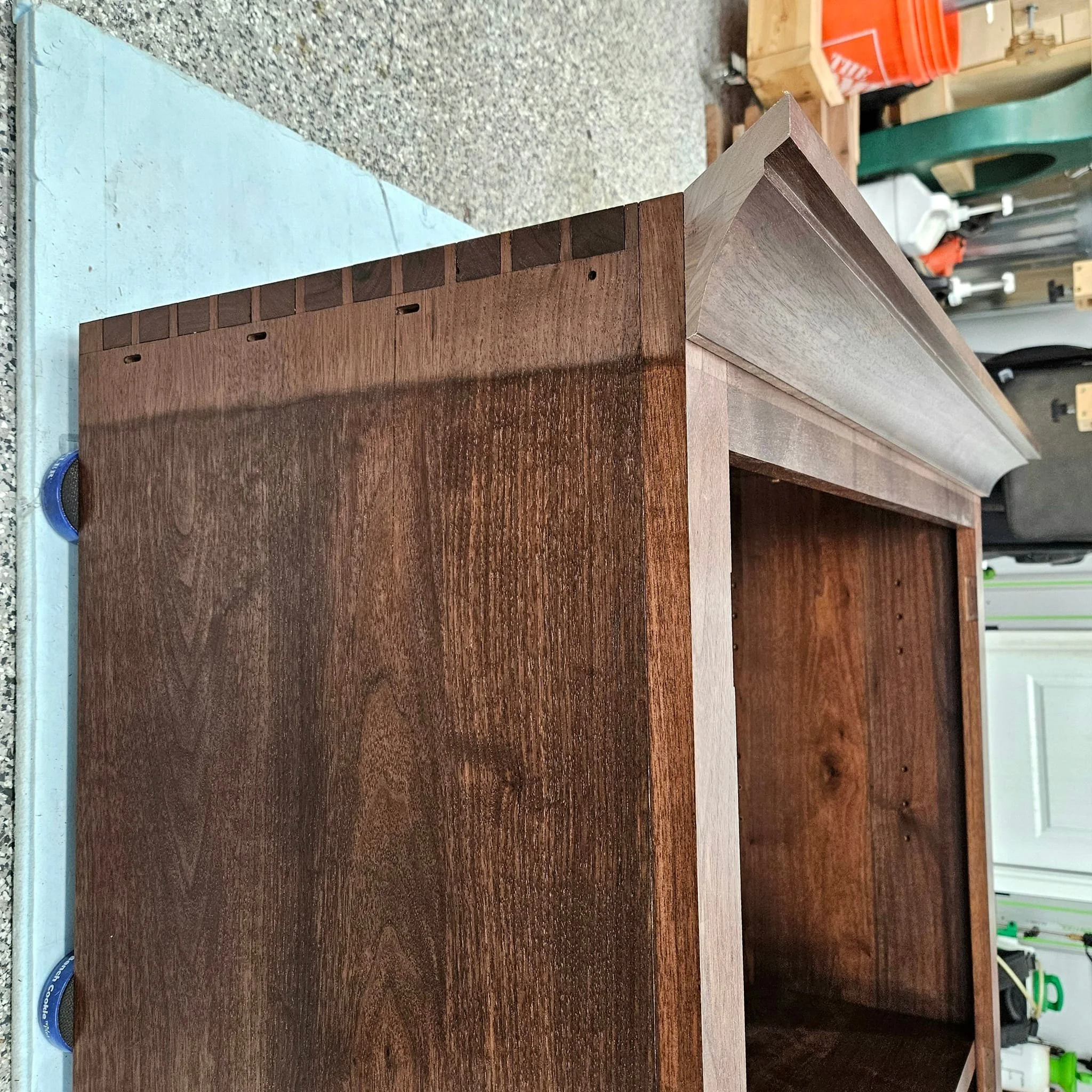 Making and attaching the custom crown molding required lots of toiling. It pains me to know that the molding covers up all of the handcut dovetails that I constructed. I still need to attach a 3/8" bead and lower listel strip.
#crownmolding #fin