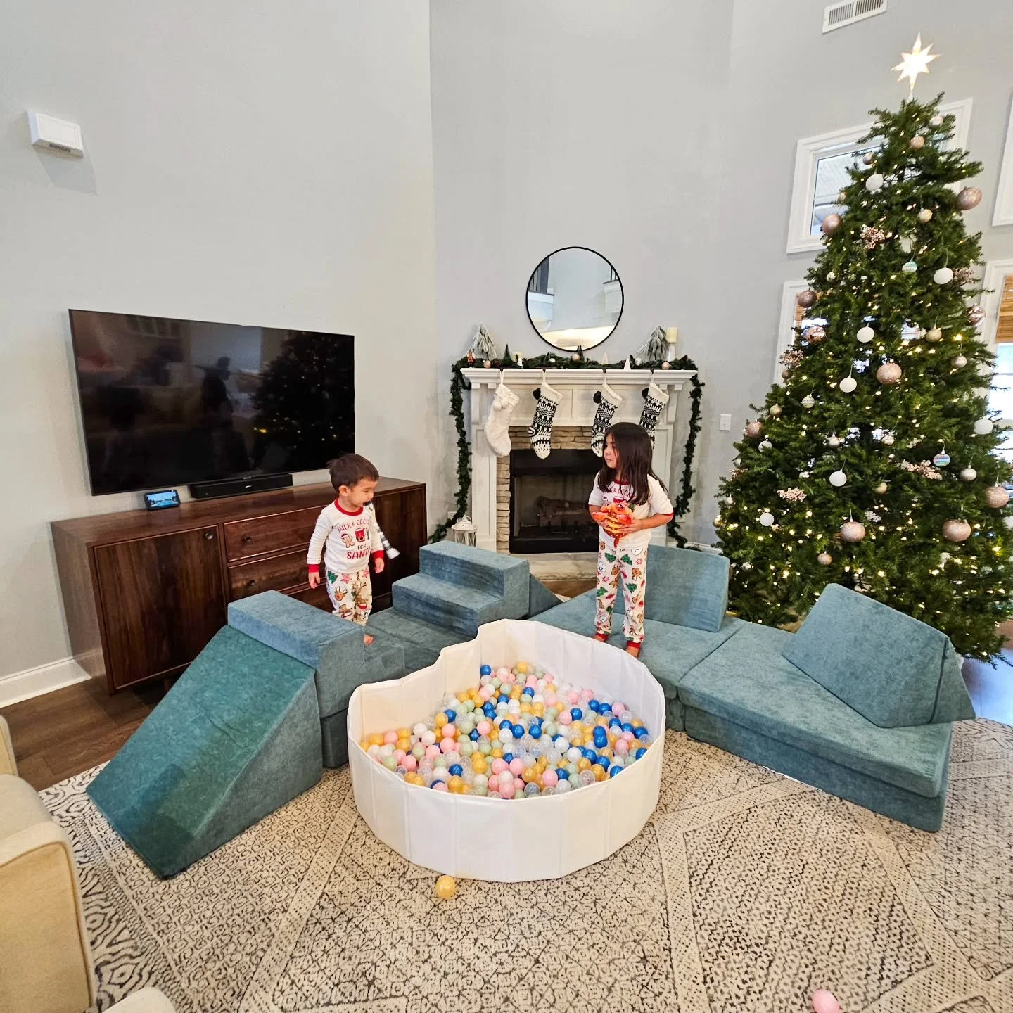 Ready...steady...GO! 

#merrychristmas #alabamawoodworker