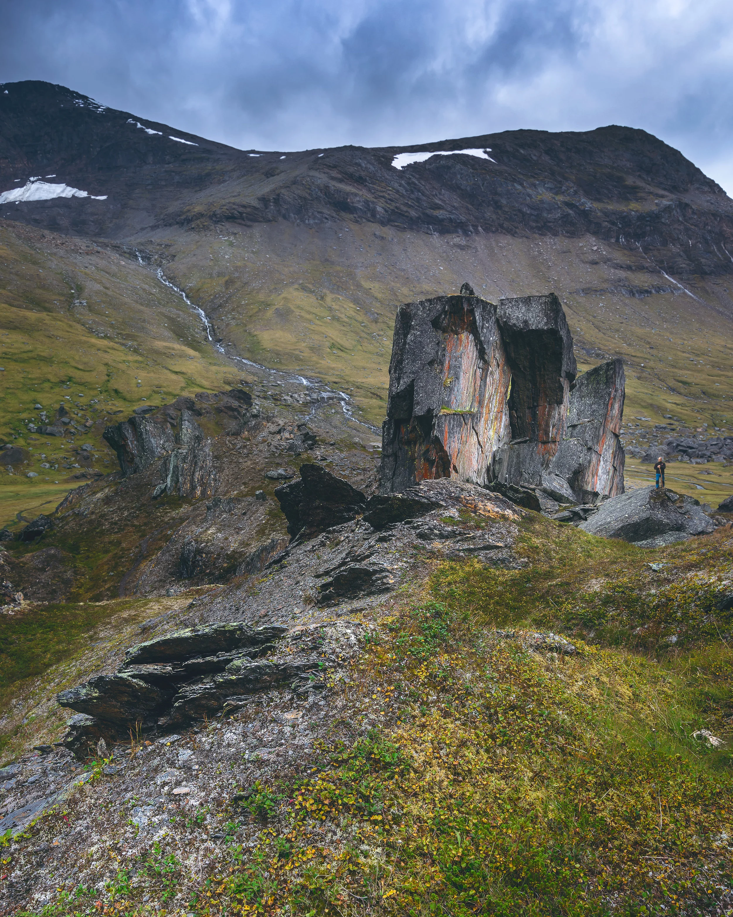 A magnificent view of the Stone Valley from the path down from Rissajaure (Trollsjön)