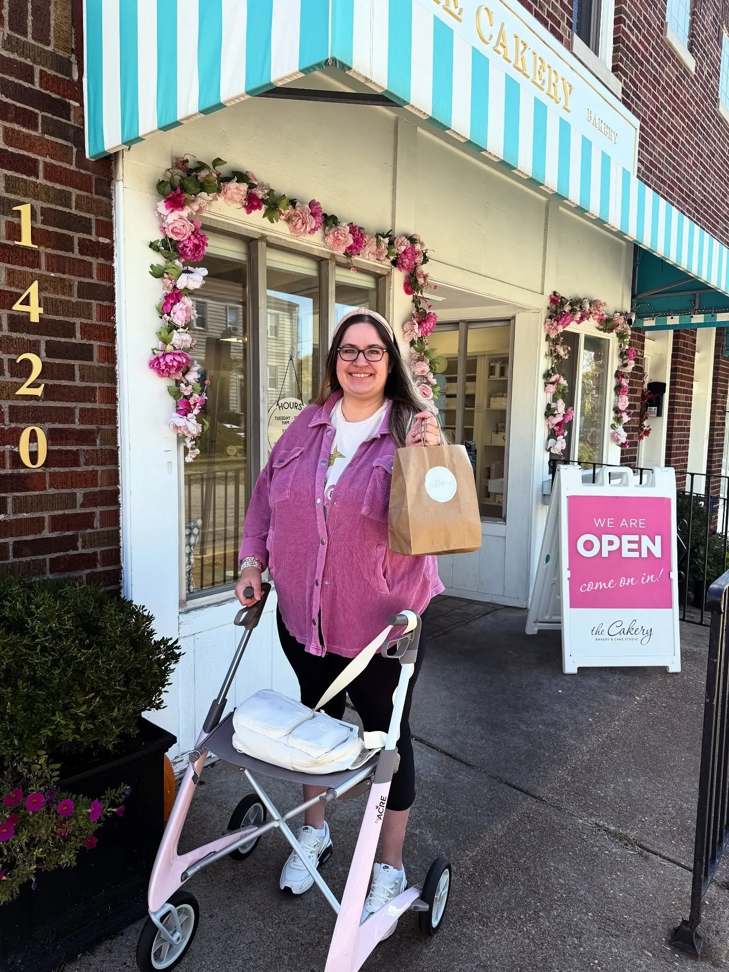 I haven&rsquo;t formally introduced my new rollator yet&hellip; but wow, it&rsquo;s truly life-changing. 💕✨ Before this, I relied on my cane every day, but even simple things like dropping off packages or running into the gas station were becoming r