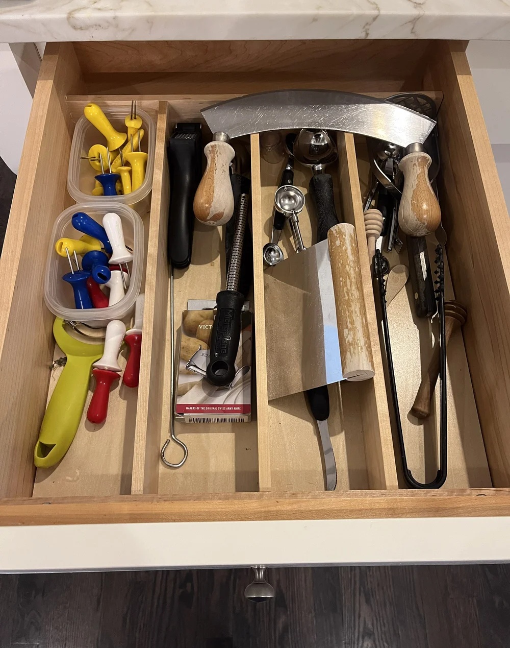 MB Kitchen Before 4 .jpg