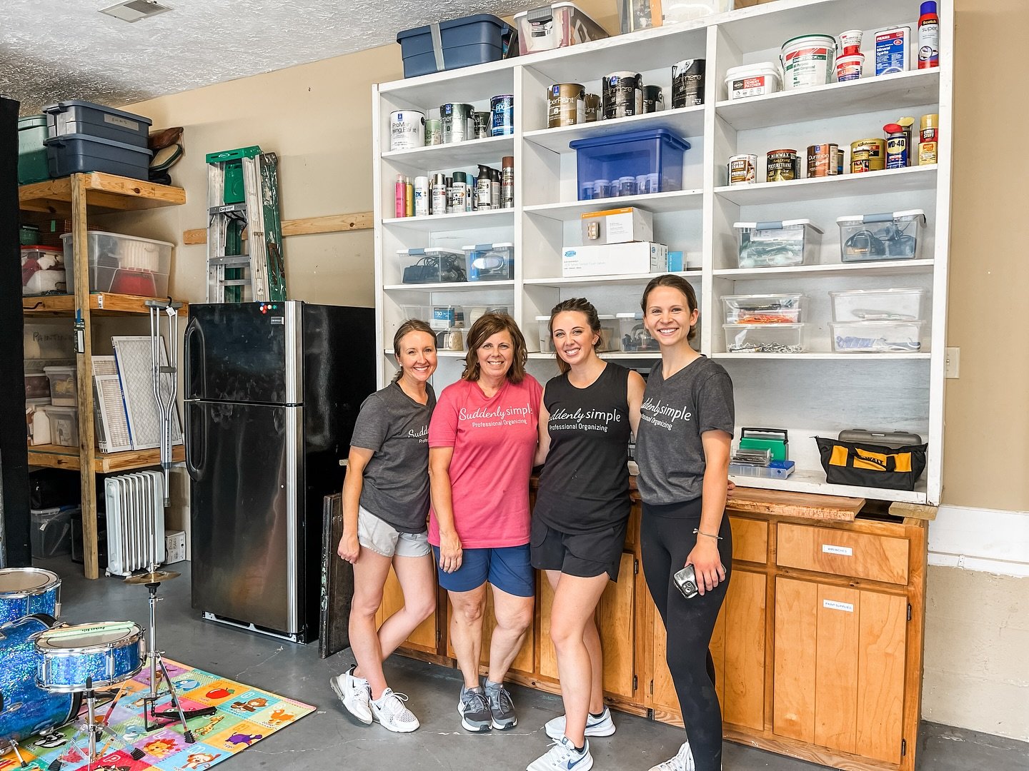 Months of nothing but purging, packing, garages, and attics. This job is far from glamorous, but making magic with this dream team (including Barbara, not pictured&hellip;and not mad about it 🤪😂) is more than worth it! 💪🏻

#professionalorganizing
