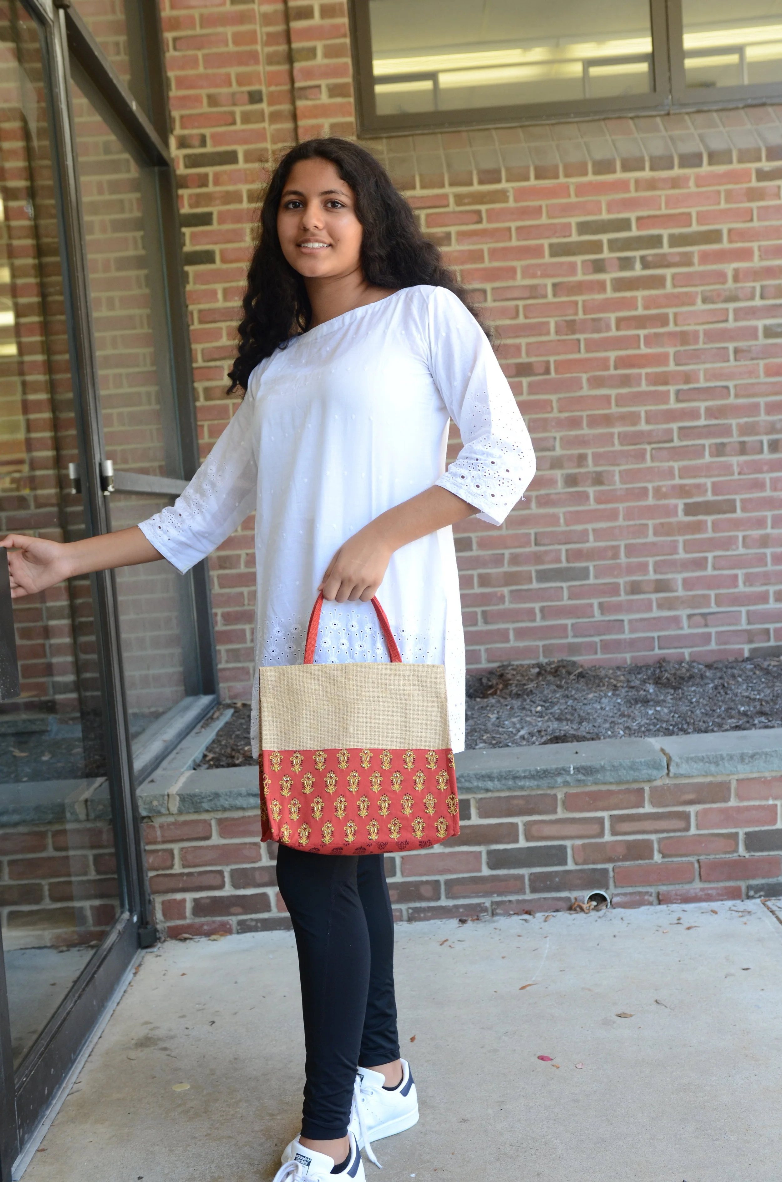 Organic Bolsa with Zari 