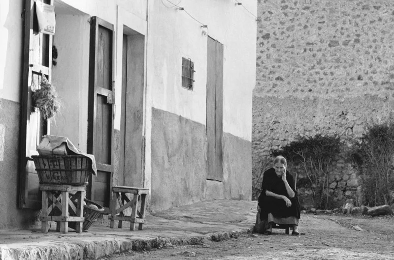 Pensive Old Lady, Majorca