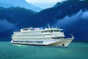 river-cruise-300x203.jpg