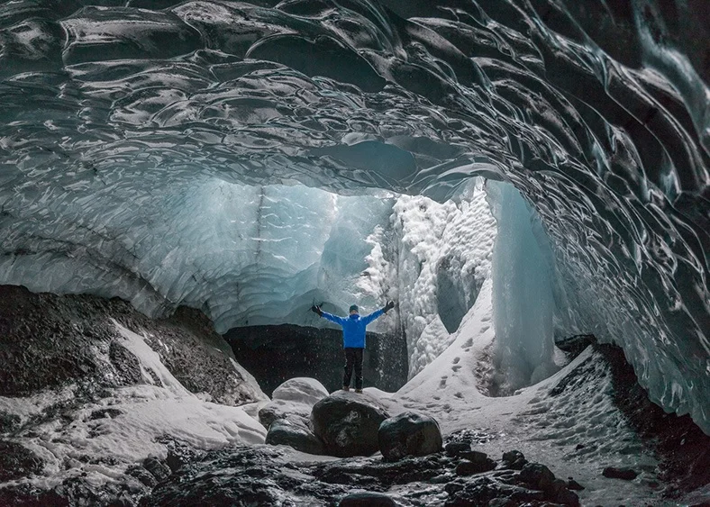 travel advisor splunking in iceland Untitled.jpg