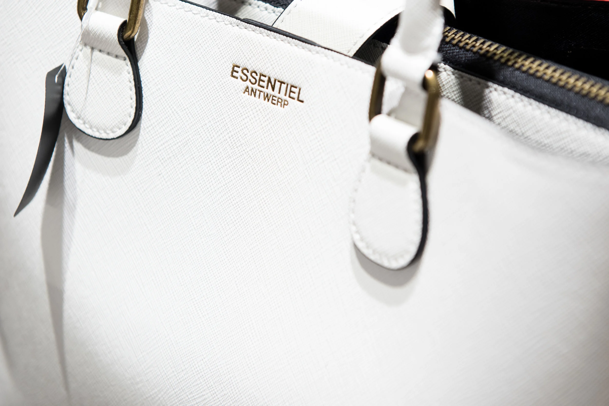 essential antwerp-11.jpg