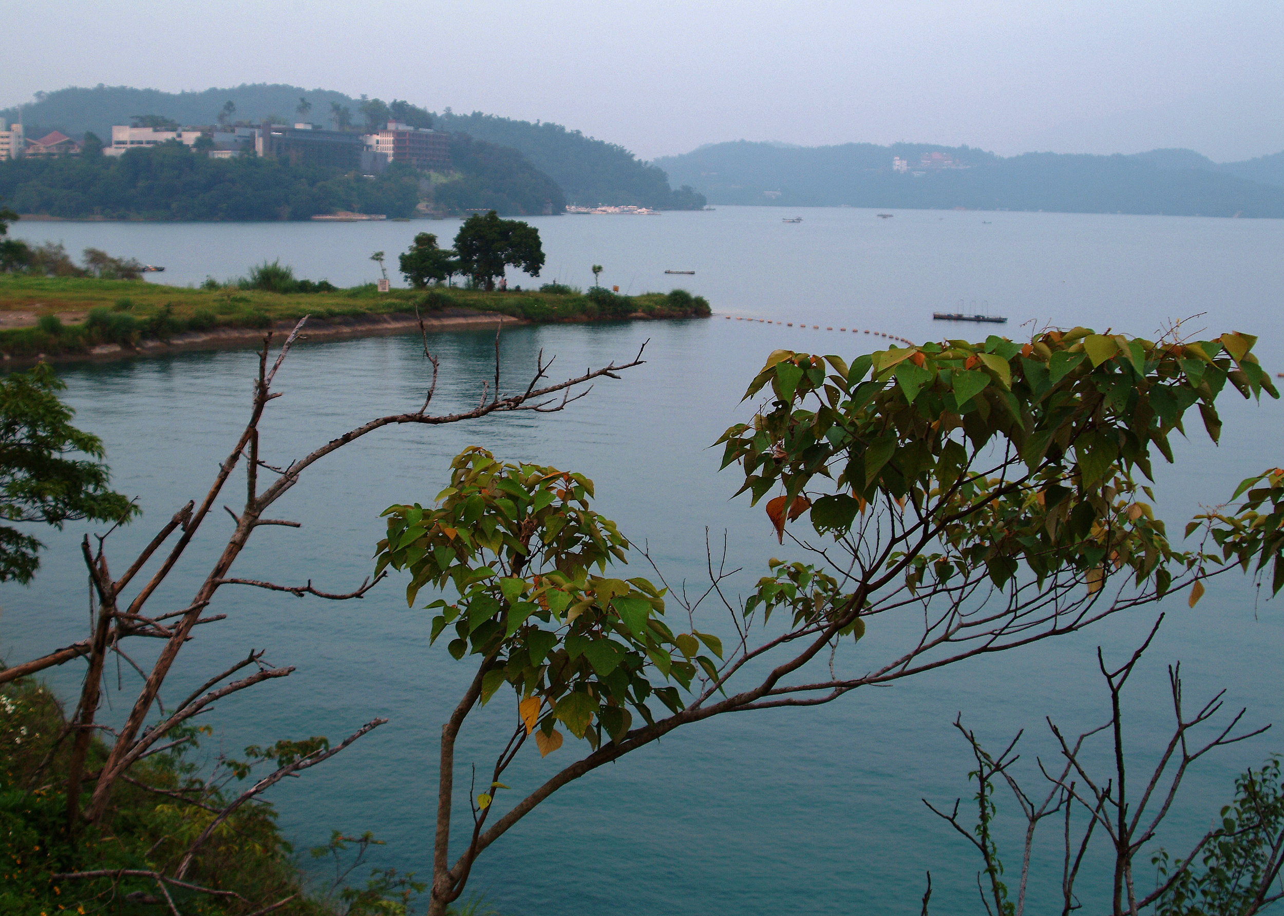  SunMoon Lake