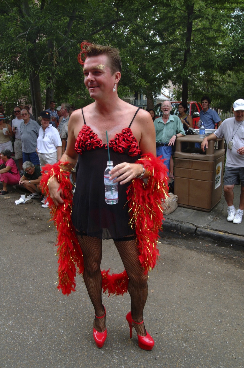 I could try to explain my presence at a Gay Decadence weekend in New Orleans but I know nobody will believe me. Nevertheless, I was there by coincidink and I got some of the greatest pics in my portfolio.