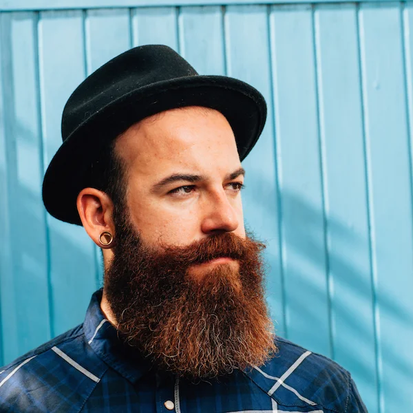 Orbitz-Portland-Bearded-man-in-hat-600px.jpg