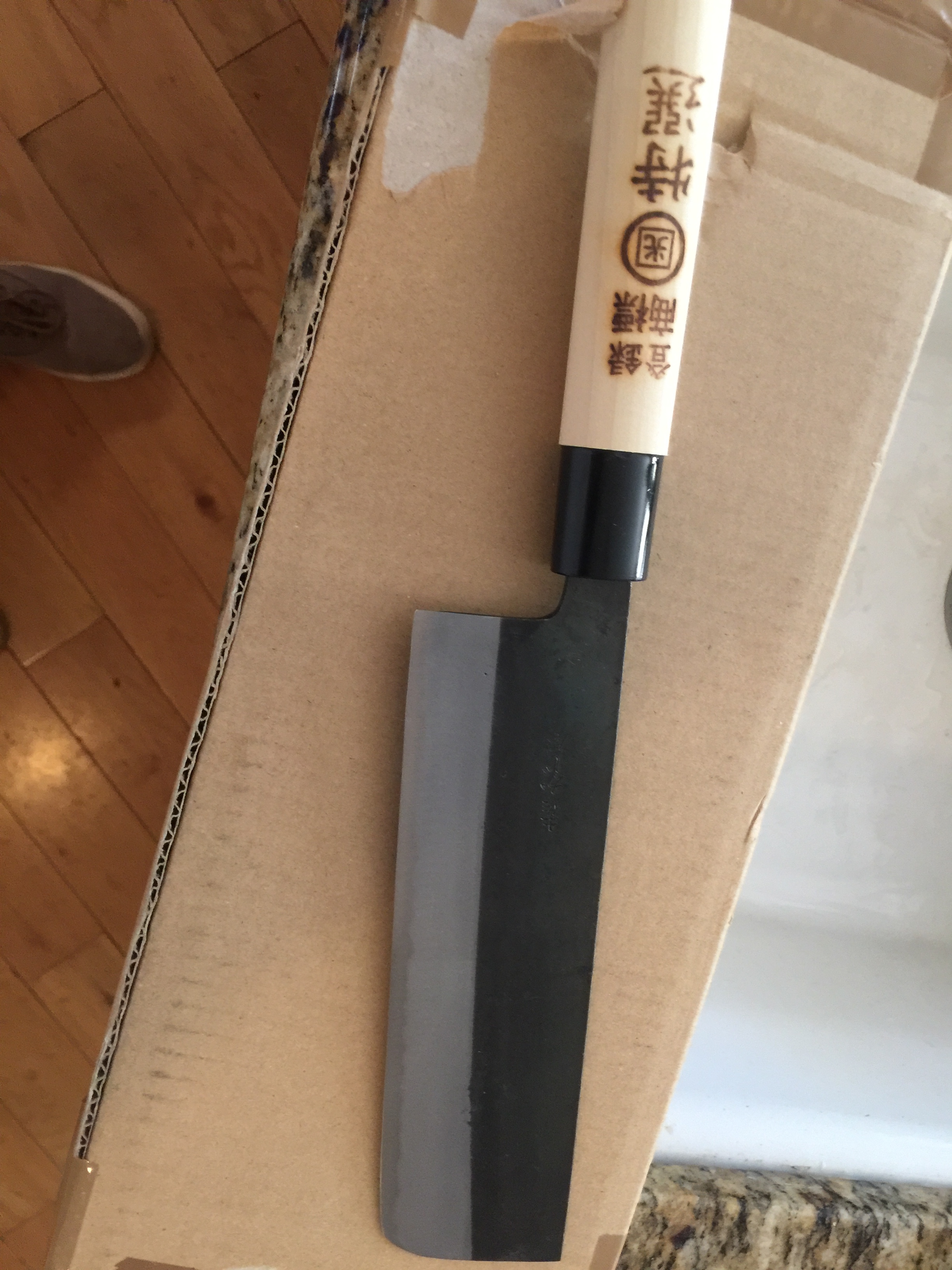 And here is the knife I just bought Drew from HIDA Hardware in Ca. This is a made in Japan vegetable cutting knife.