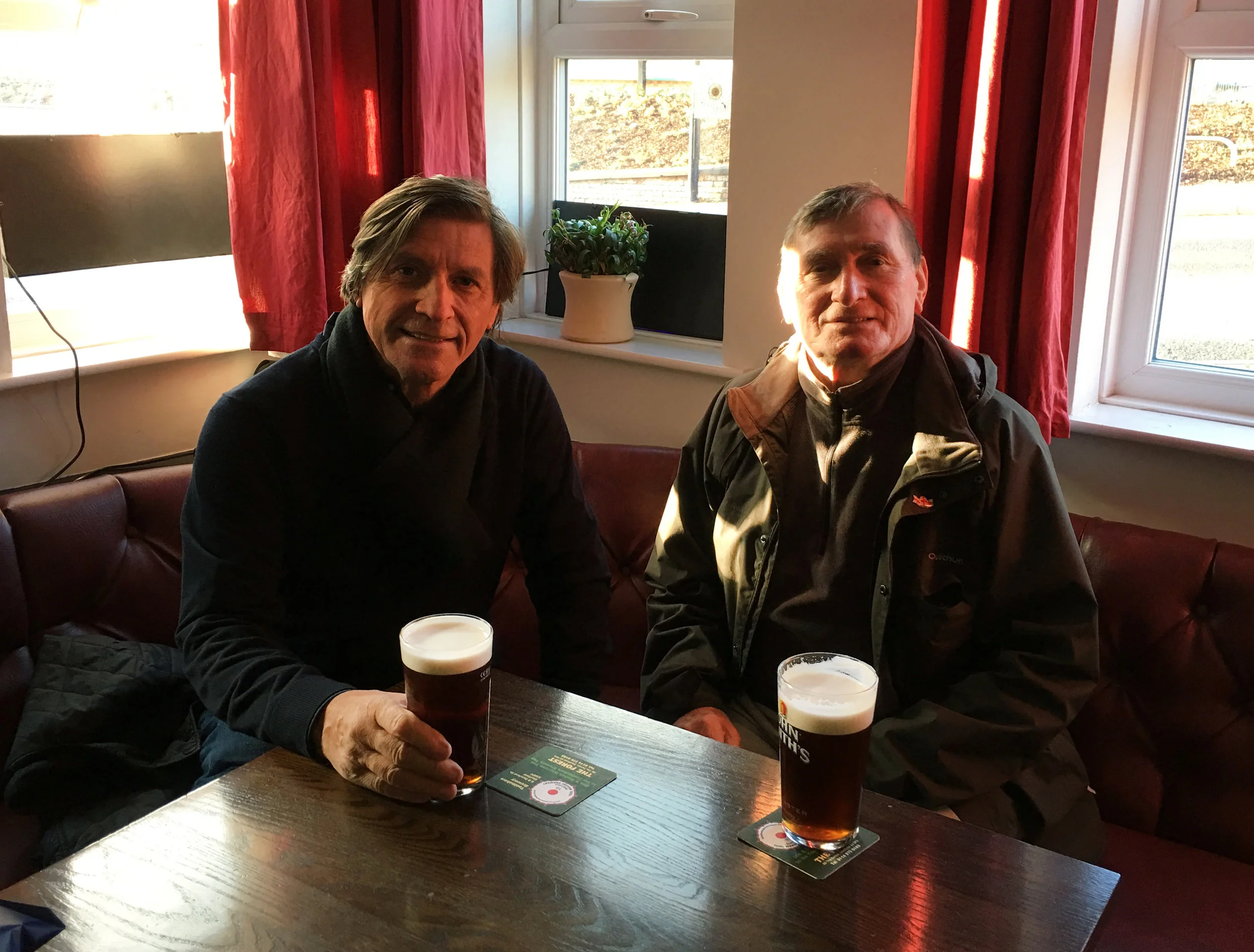 This pic I received only one hour ago!! My brothers David (right) and Jon having a pint in Sheffield, England yesterday! Amazing! They haven't met in years. 