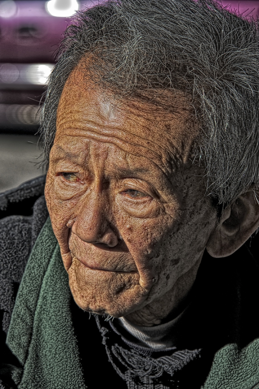 All the way back to Boston, USA to snap this guy in Chinatown.