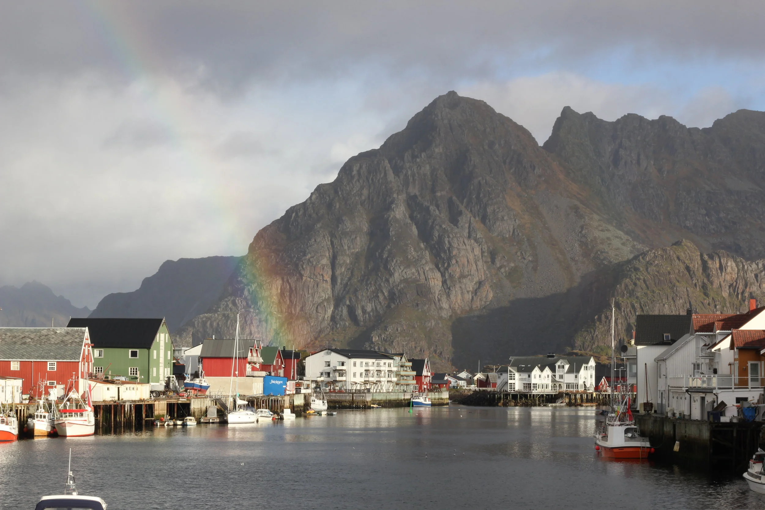 Henningsvær: rainbows all day long (2013), short film, 02:42