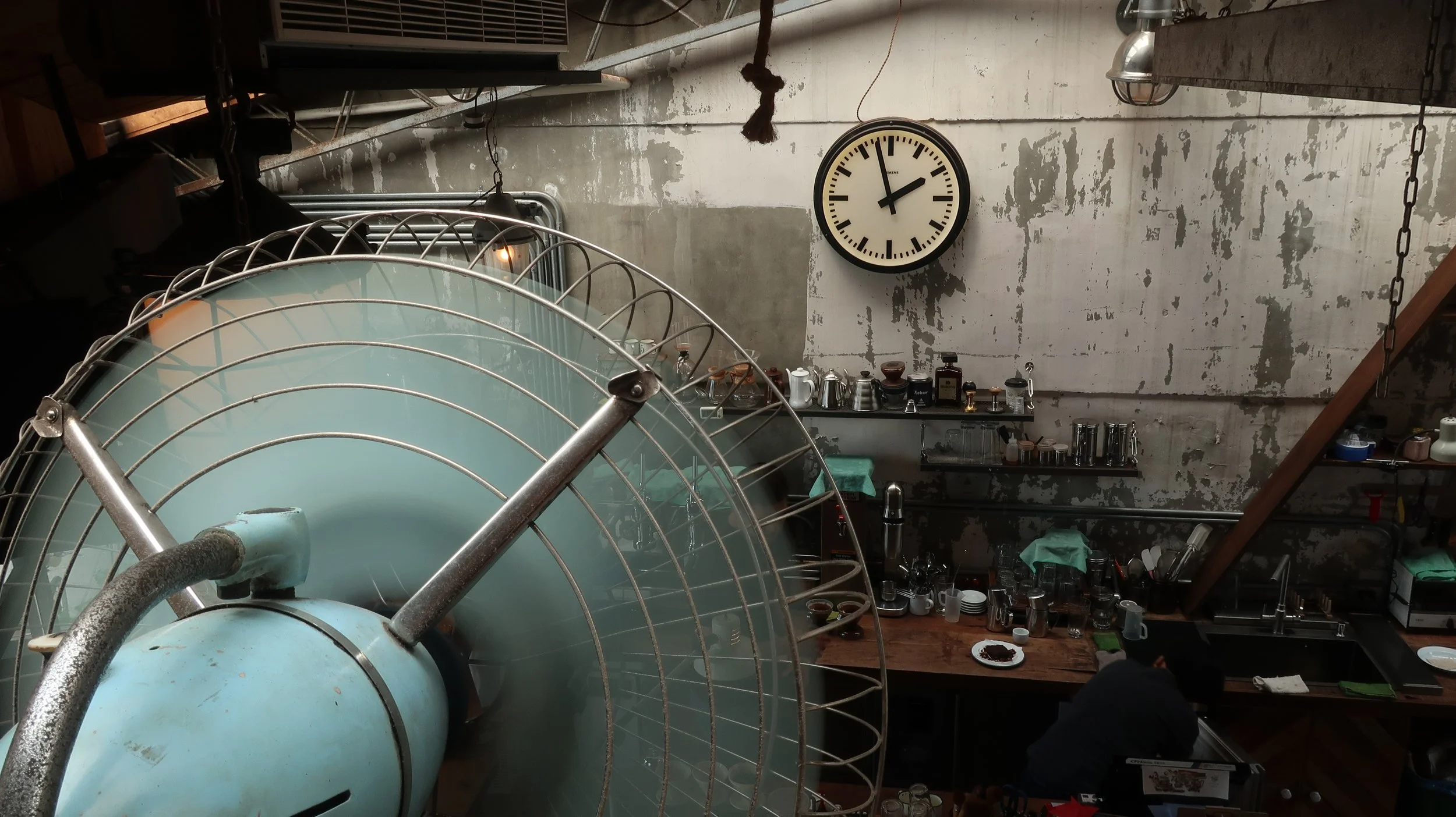 coffee is a hug (2019, trailer)