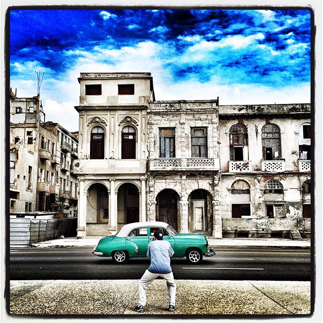 Catching the streaking Car, Havana