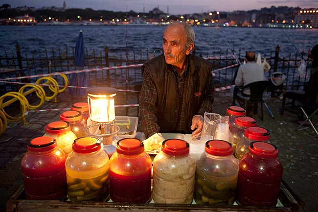 Istanbul Street Vendor