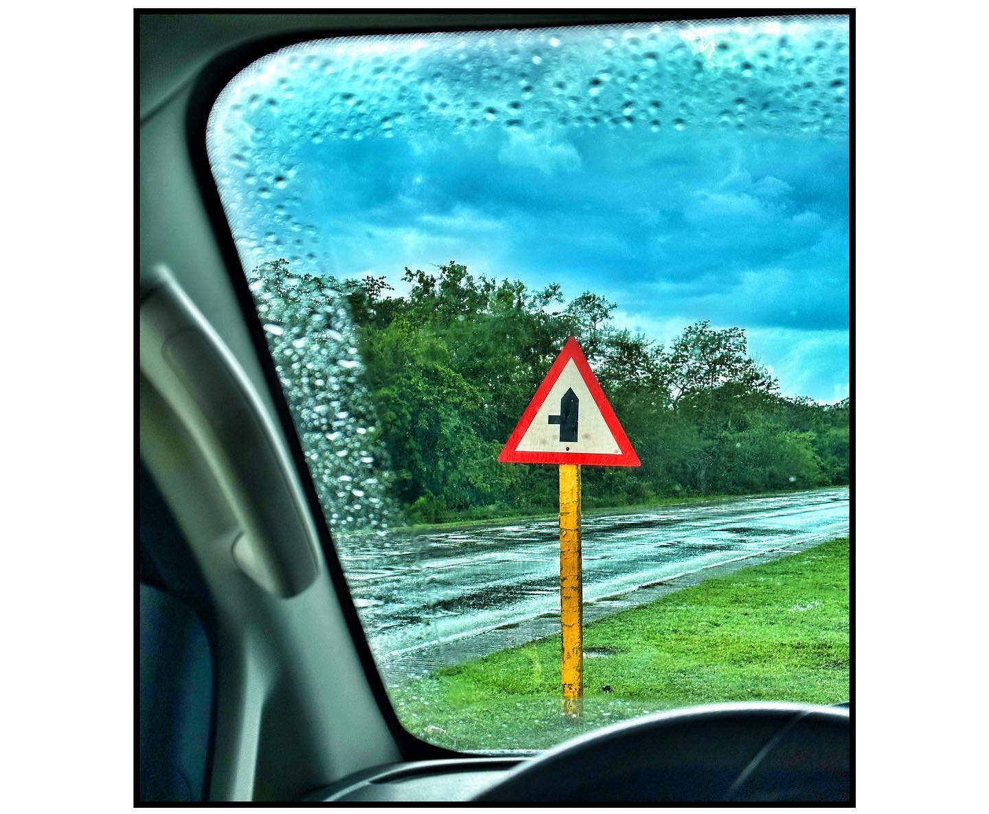 #outmywindow This is the sign after the turn that tells you to turn because the right side of the highway was ending. This is Cuba. The view never gets old as it&rsquo;s always the start of a new adventure.  Join me on a workshop www.cameraodysseys.c