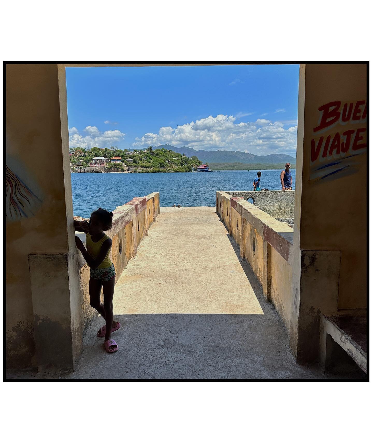 #outmywindow  This is Cuba. The view never gets old as it&rsquo;s always the start of a new adventure.  Join me on a workshop www.cameraodysseys.com  We head to #cuba May 5th to join up with 3 USA #artist to travel across the island from #havana to #