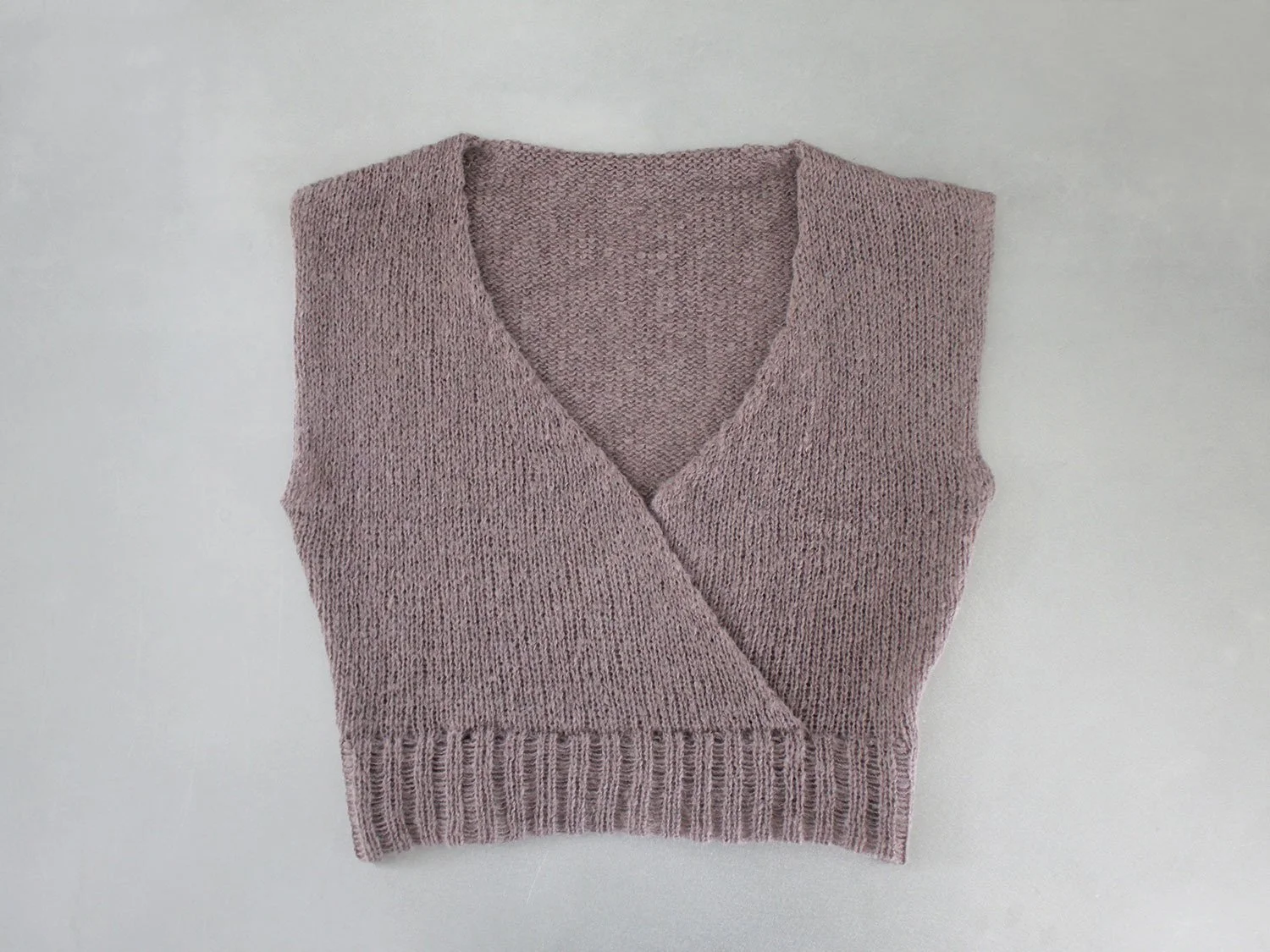Q01—Cross-Vest-Púrp03.jpg