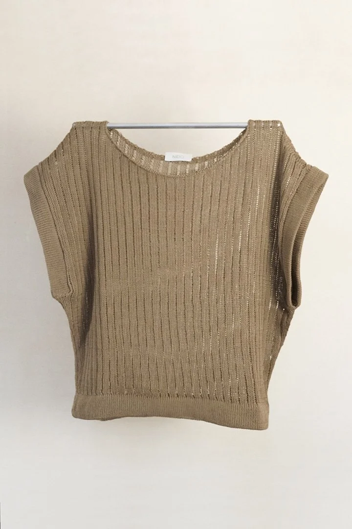 Q05.Crop-Vest-Cigar01.jpg (copia)