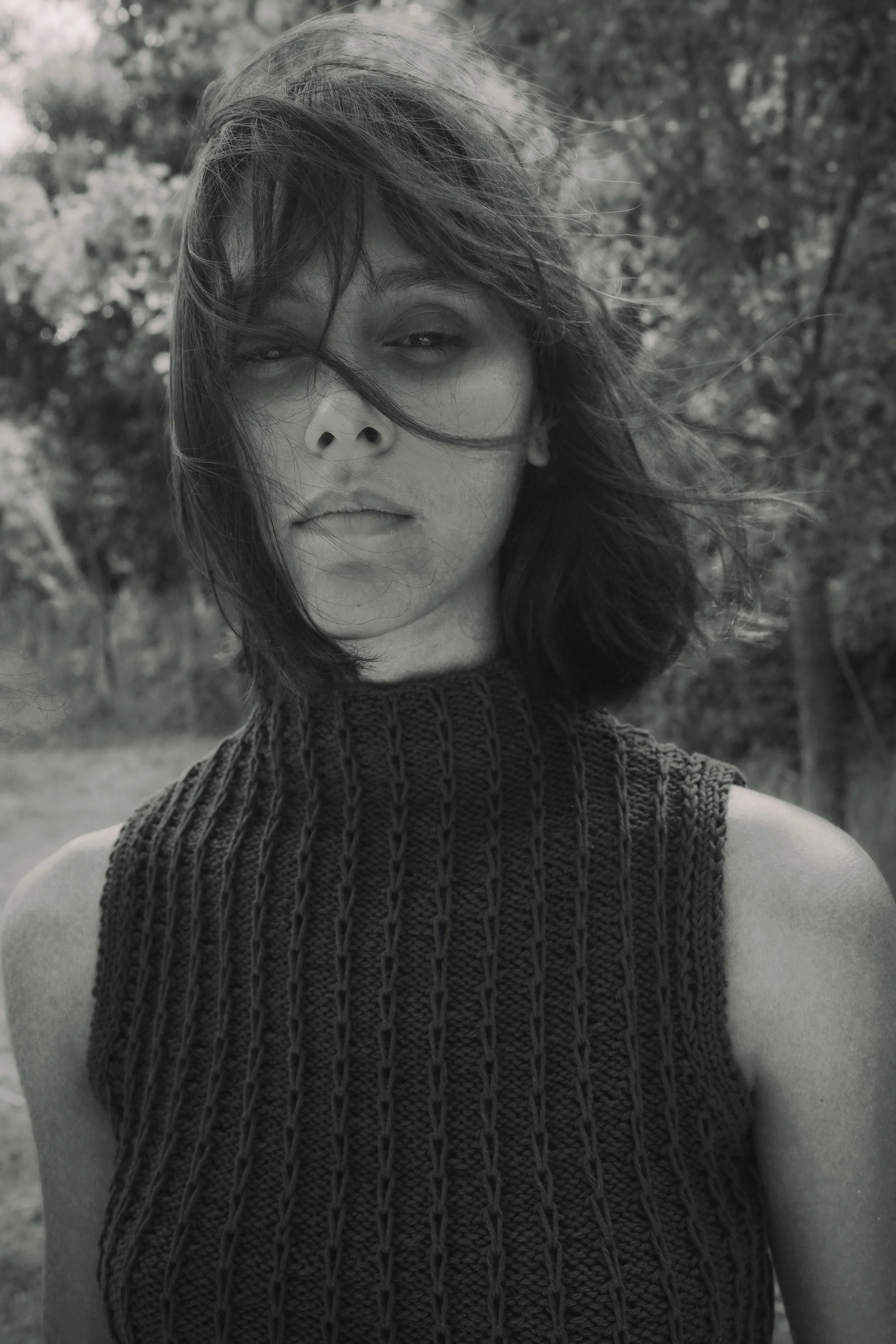 SS26 HAND-KNITTED TOP