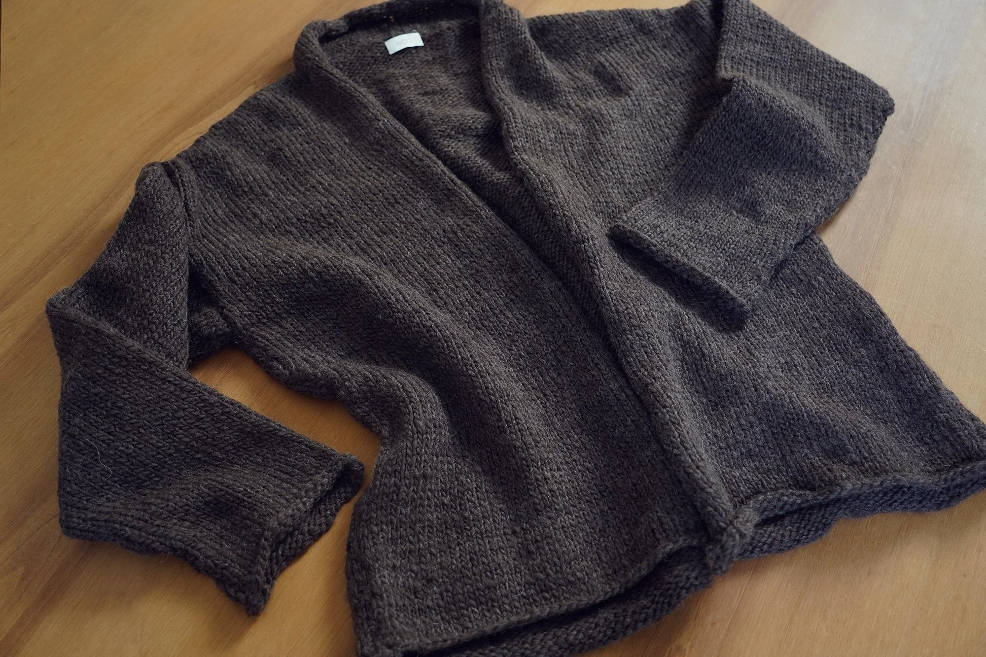 Q11.LONG-CARDIGAN—AW26-Choco.02.jpg