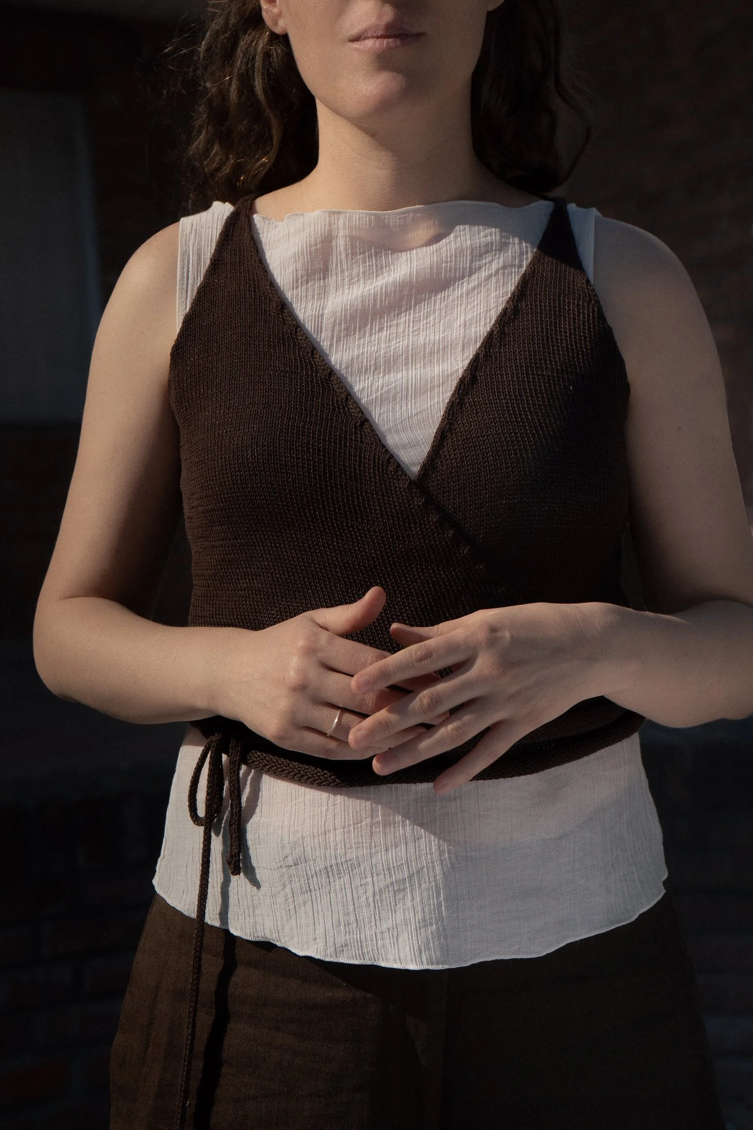 sustainable knitwear, women knit cross-top SS27, 100% cotton yarn