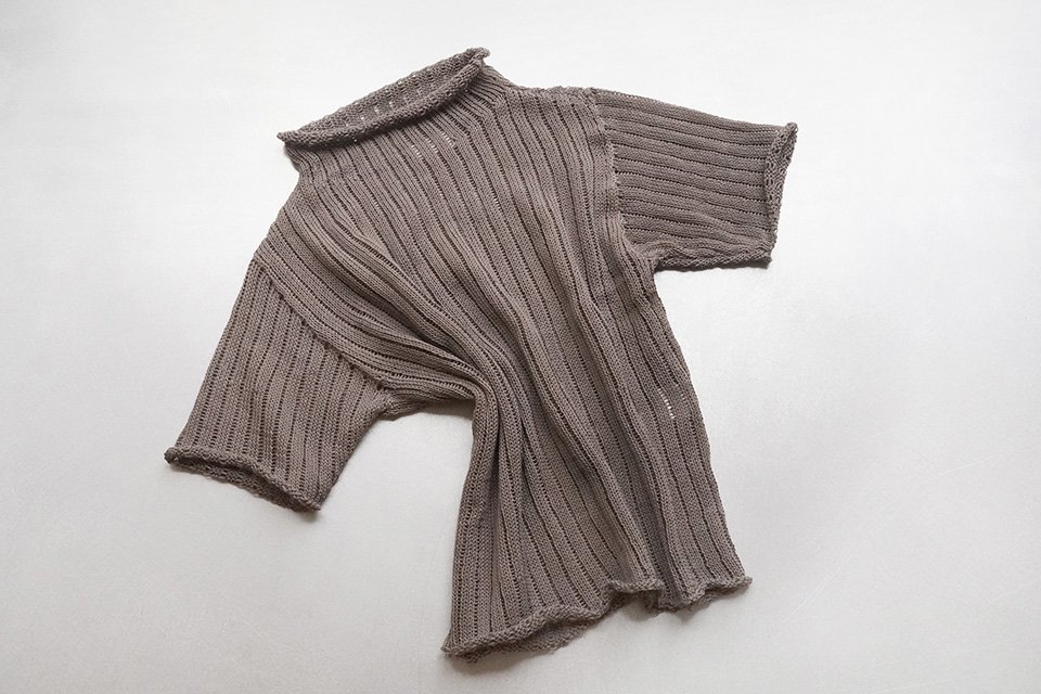 Q03.Turtleneck-T-shirt-Mink03.jpg (copia)