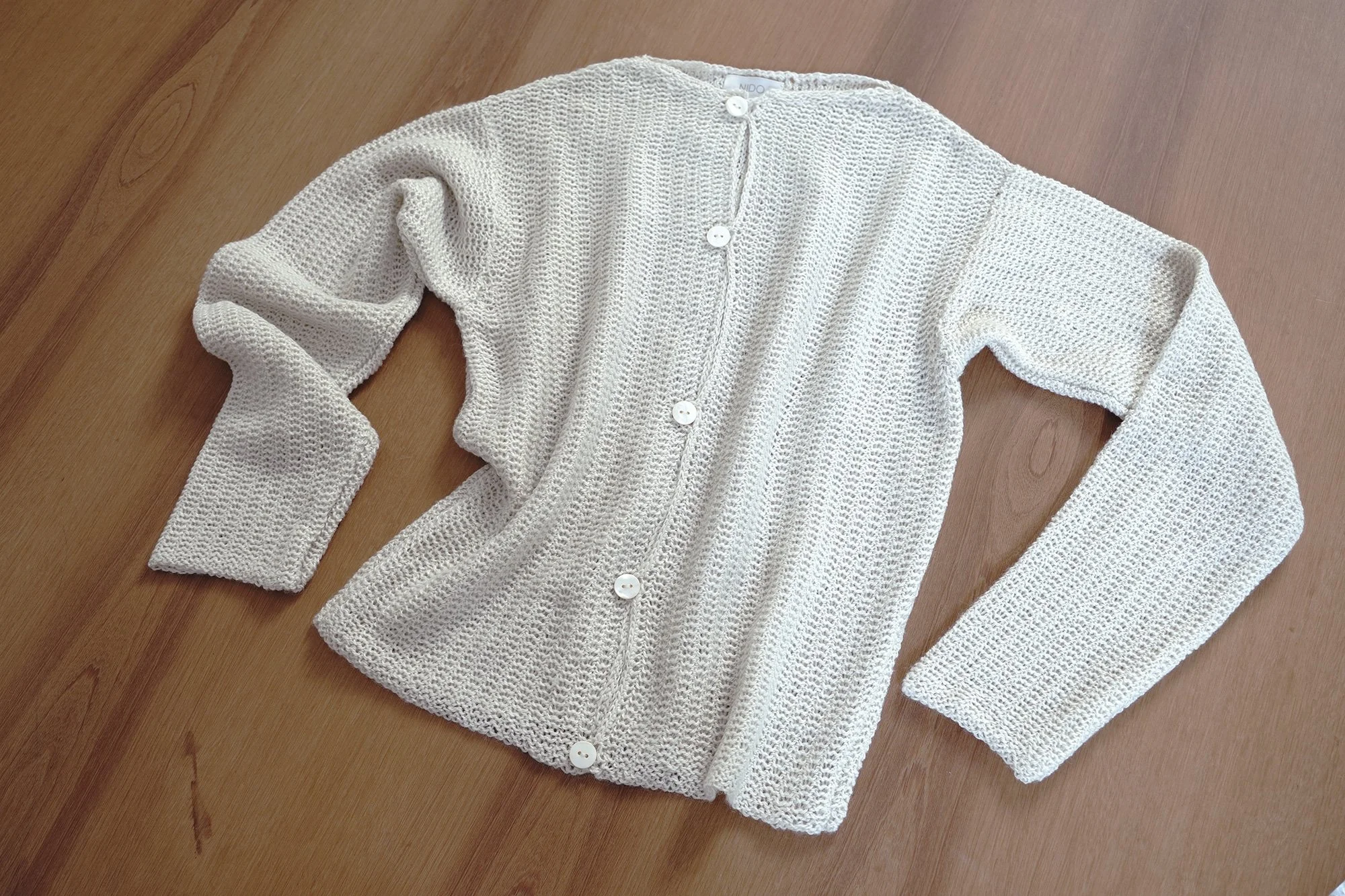 Q07-a.TEXTURED-CARDIGAN—AW26-Nat.02.jpg