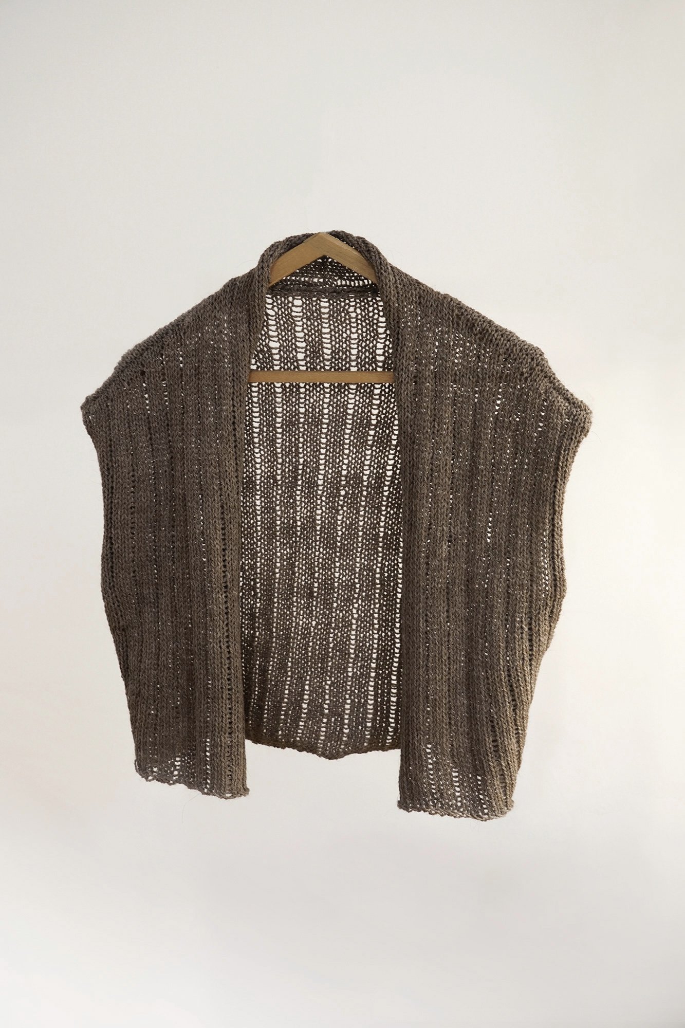 OPEN VEST