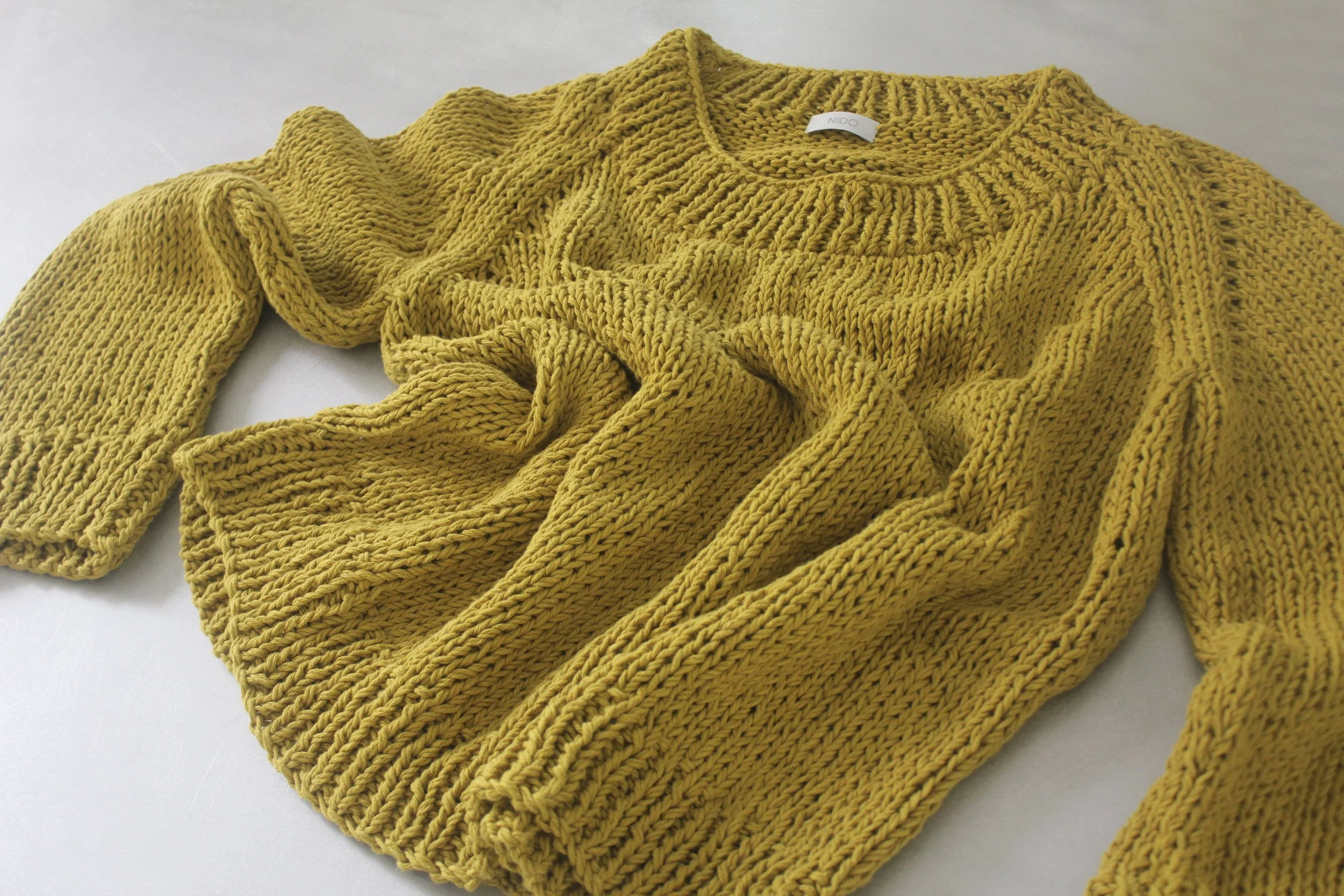 HAND Wide Neck Sweater_04.JPG
