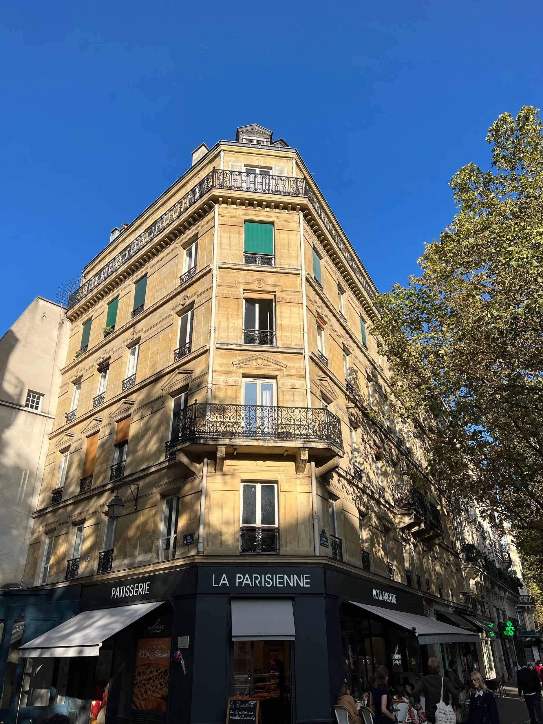 Pantheon and Dinner at Au Bourguignon de Marais
