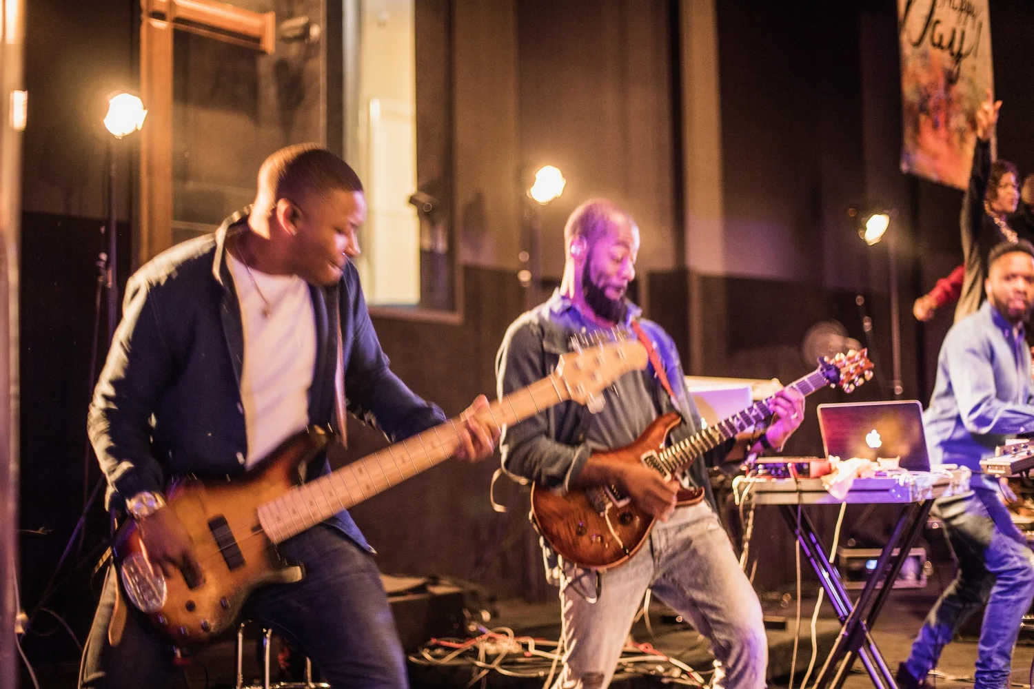 Todd Dulaney bb f eb ebm ab cm gm db bbm ➧ chords for free worshipper todd dulaney lyrics with capo transposer, play along with guitar, piano, ukulele & mandolin. todd dulaney