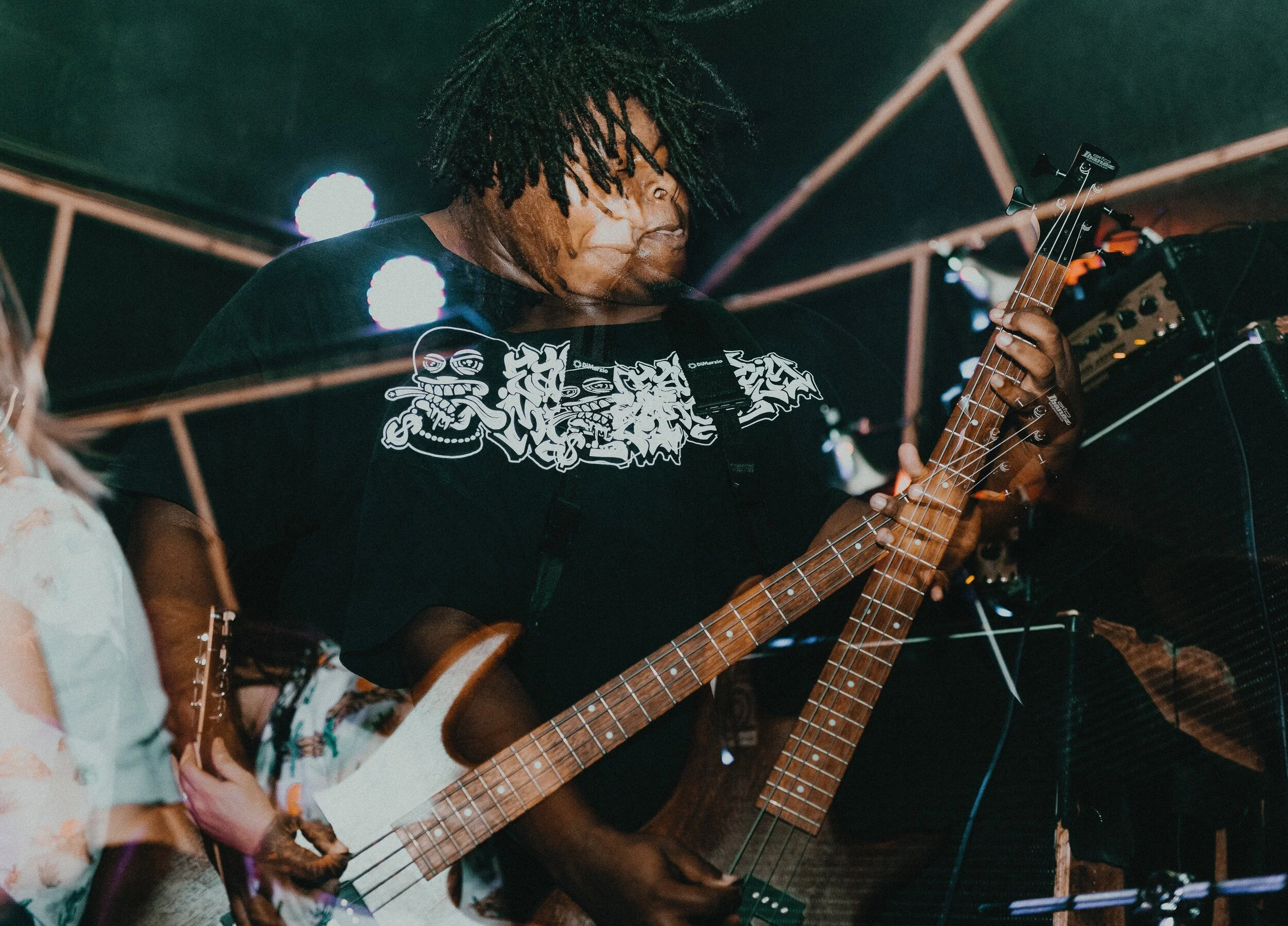 5 Bass Guitar Scales You Need To Know