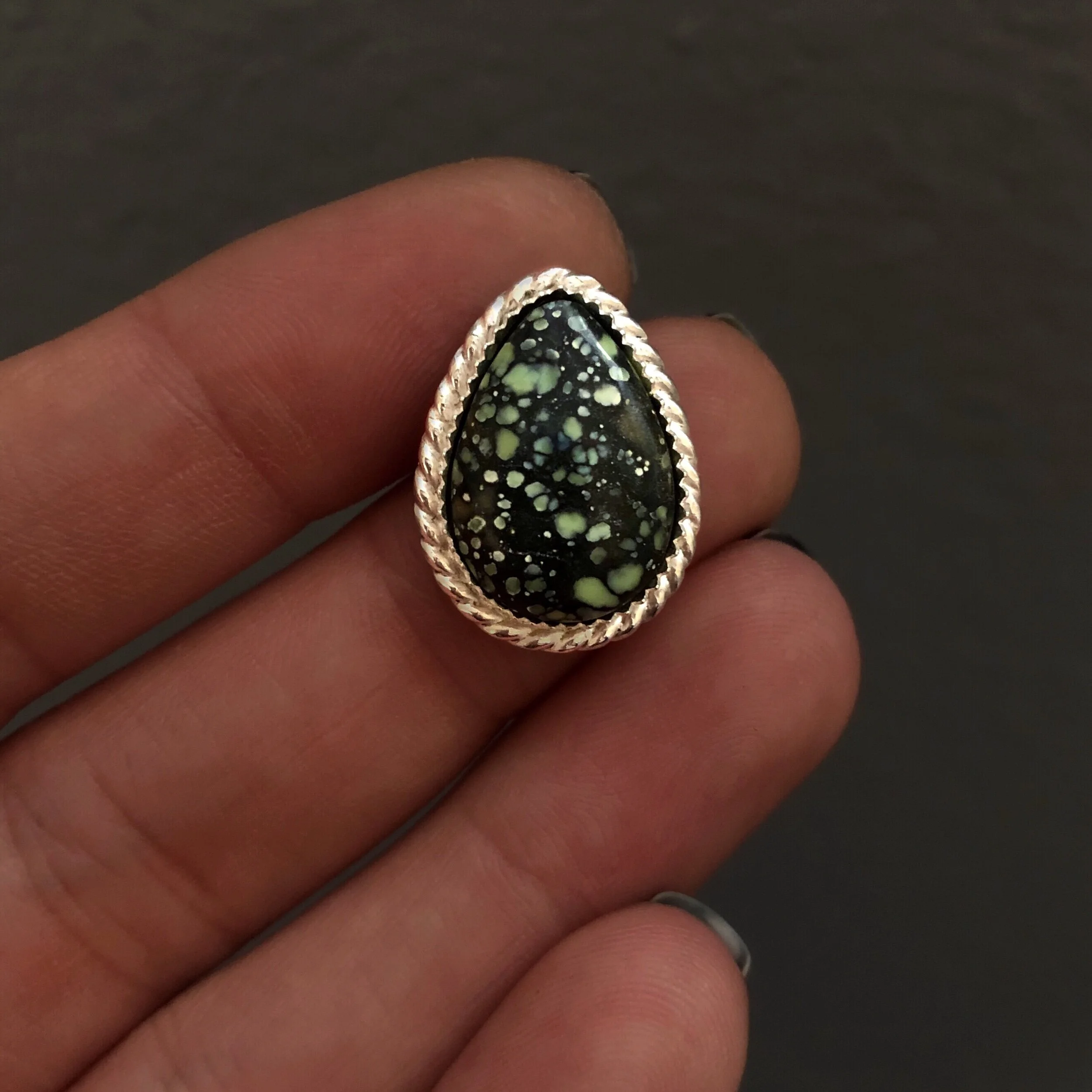 4B23A327-AE53-4A51-9562-52F4418297F8