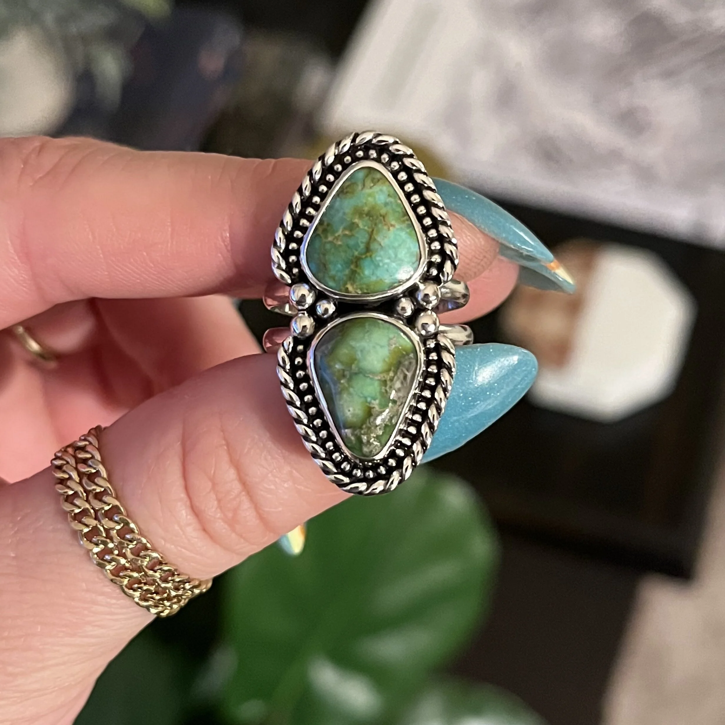 AE412C6A-4506-49F0-87F6-7FEFF28C511B