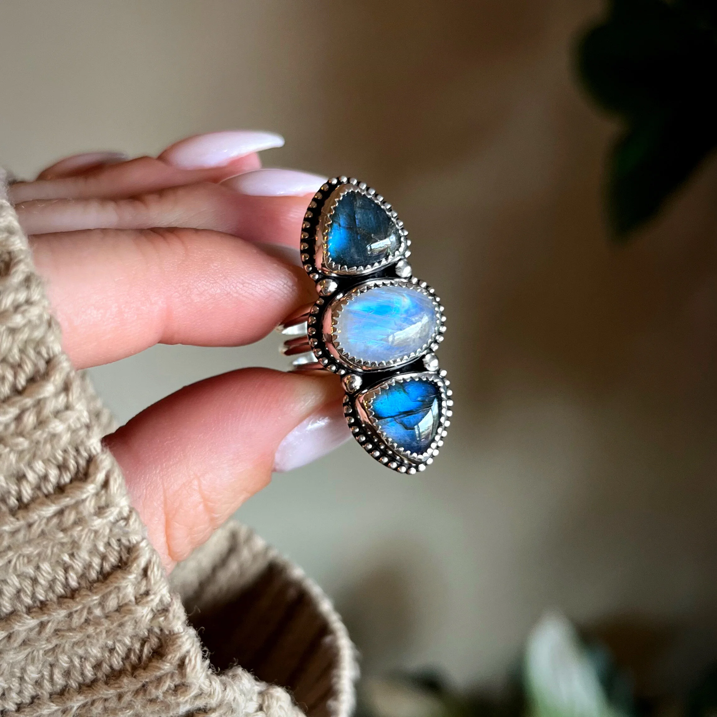 AD7B204A-82A6-4F4C-BB41-257A08DFC037