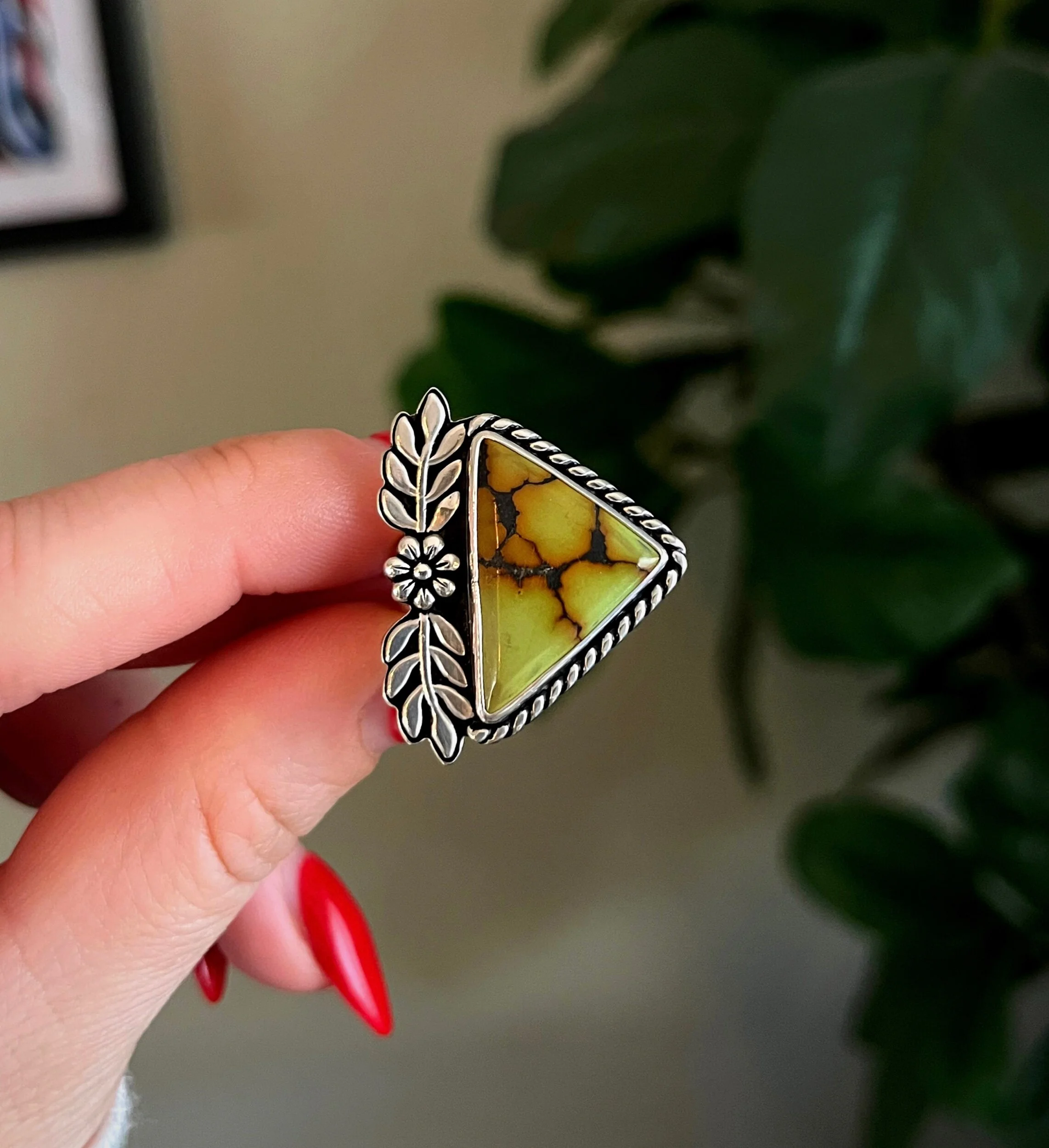 ABA472D0-D610-4C2D-8A30-0380964AC1F1