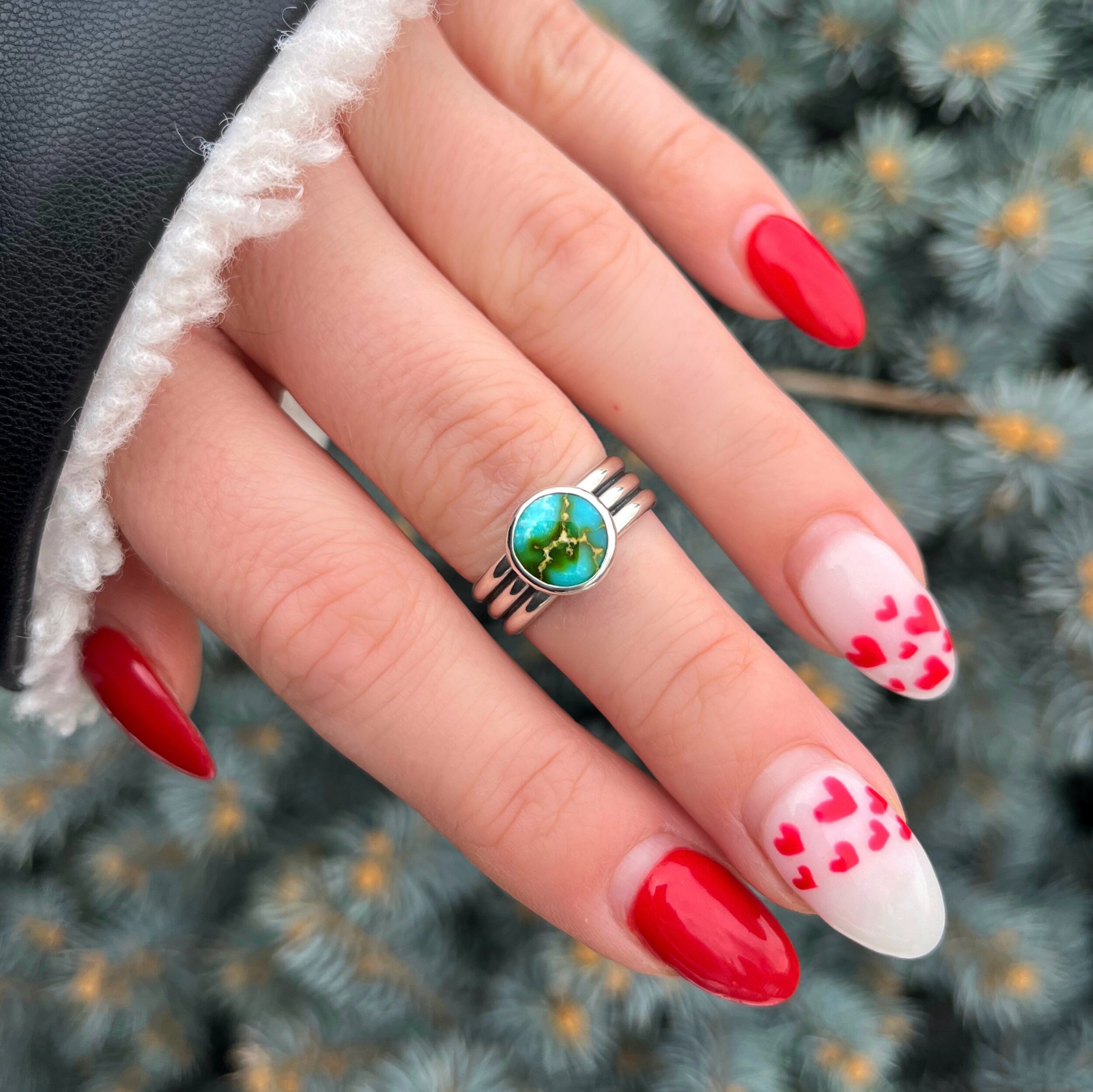 4DB17116-6ED4-4E9F-99C9-602F434DFF44