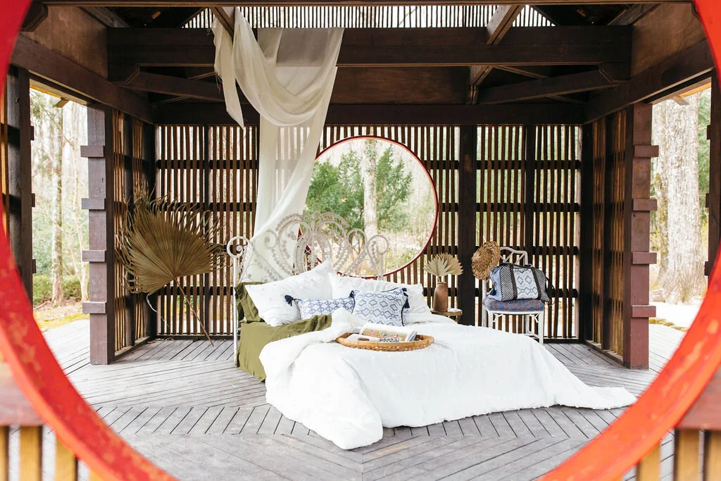 Get the Look: Light & Layered — TRAVEL PATTERNS | Eclectically curated ...
