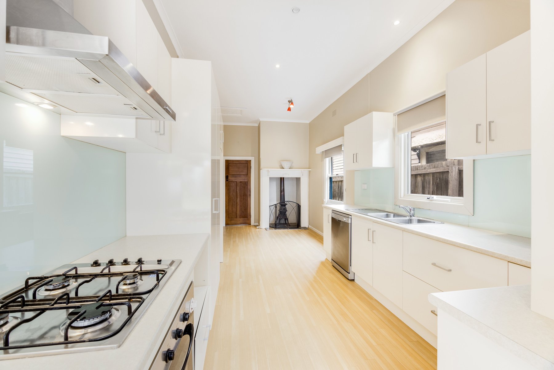 _42 Loch Street, East Geelong-2.jpg