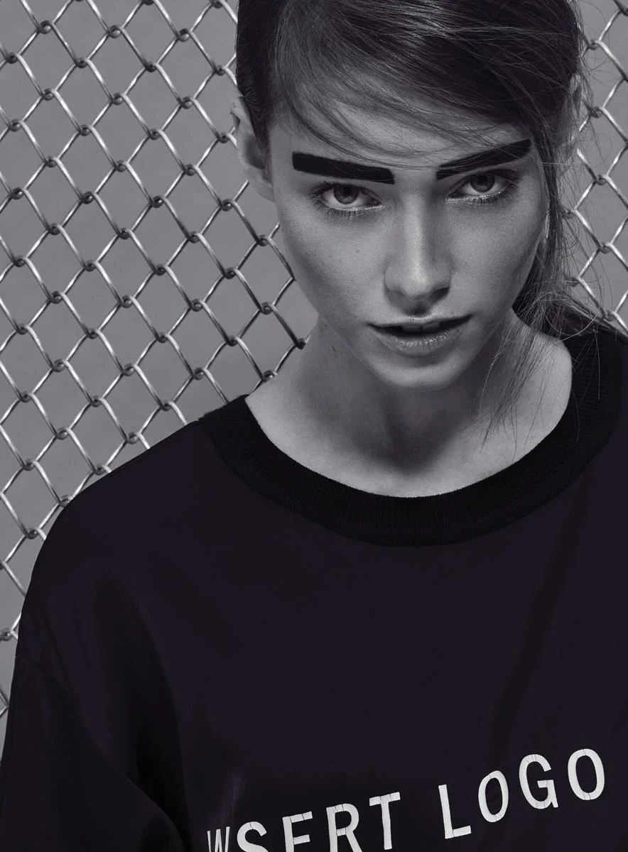 Benefit Haya Valeria119738r 02.jpg