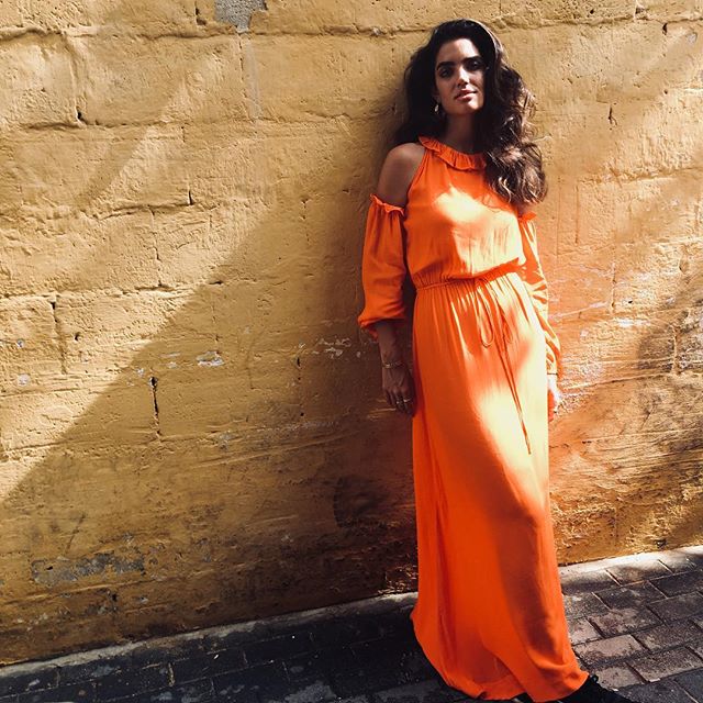 Gorgeous shooting in Tyre Lebanon with Azul....hair and make up by me.
#fashion #model #glamour #style #dapper #tyre #lebanon #middleeast