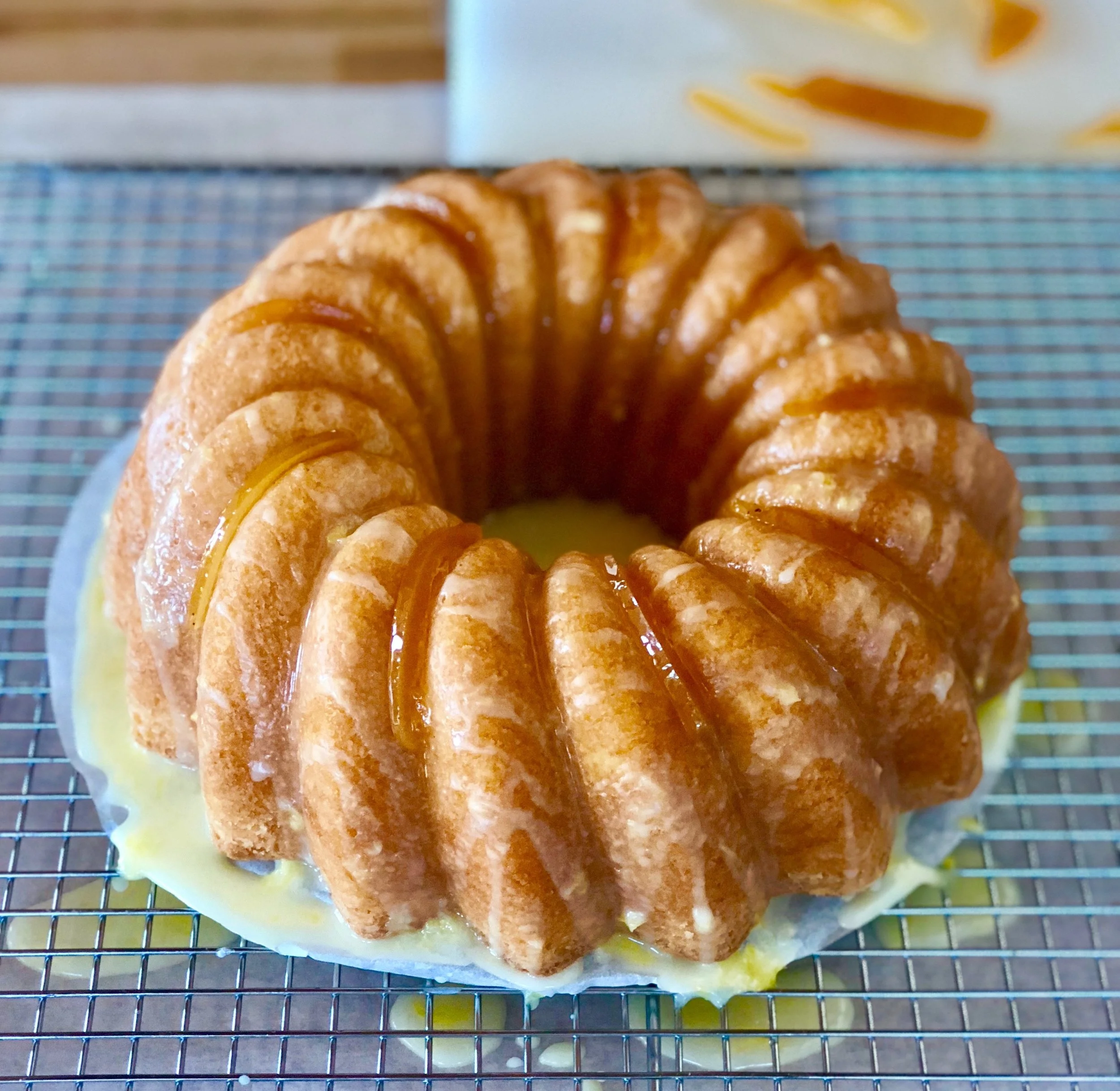 Lemon Créme Frâiche Bundt Cake