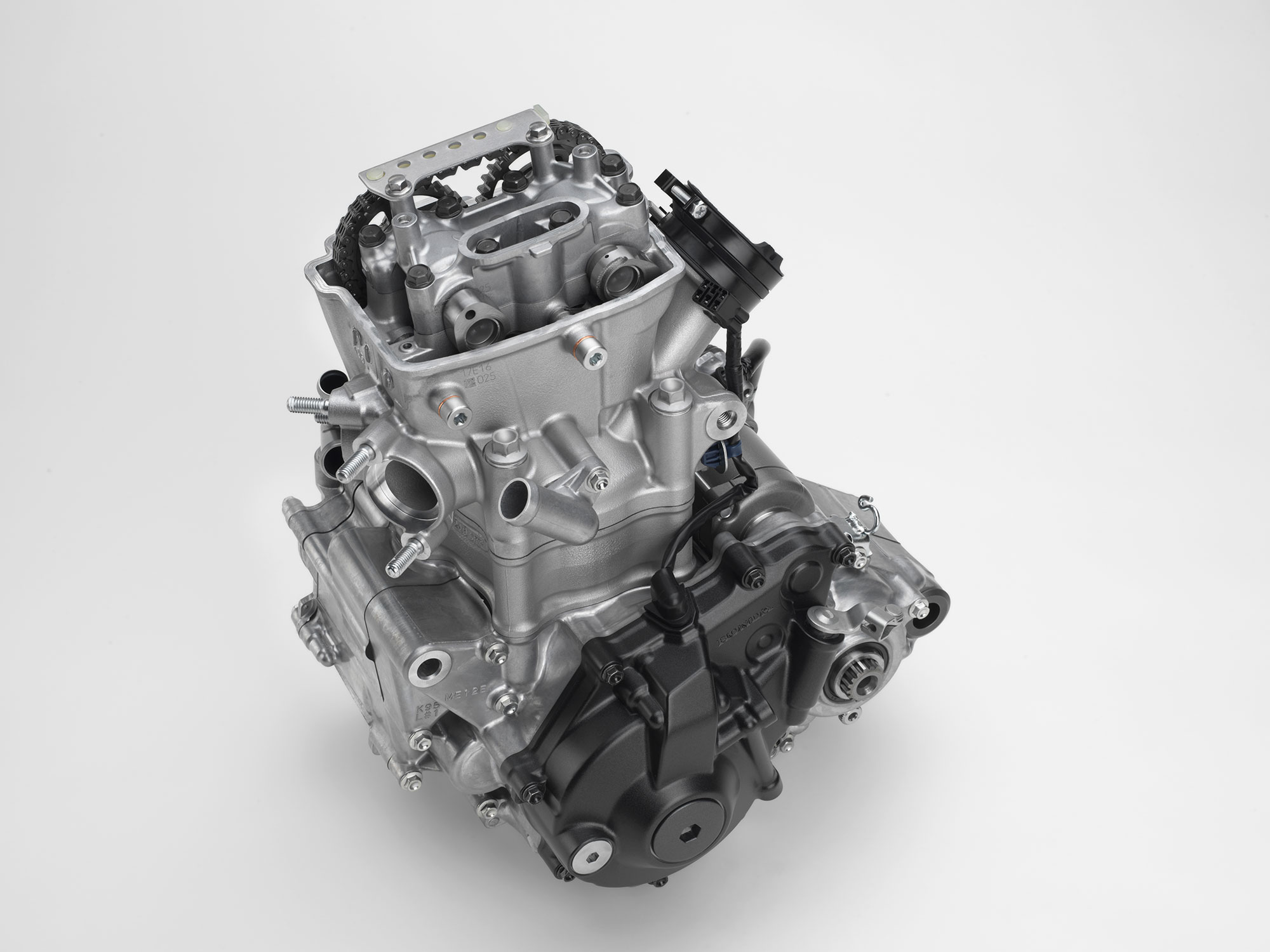 18_CRF250R_CAMSHAFT.jpg