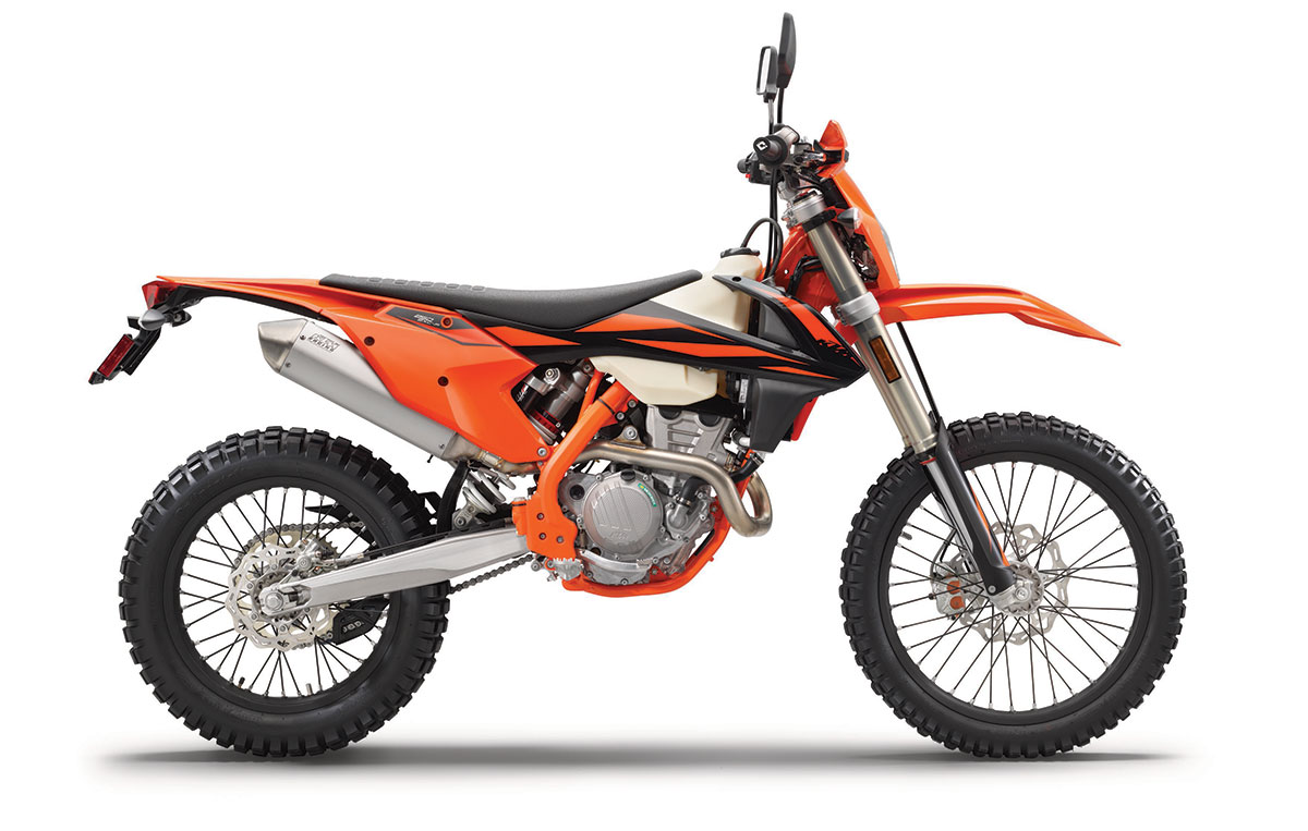 2019 KTM 250 EXC-F -  The smallest model of the KTM 4-stroke range is a great choice for motivated amateurs and ambitious pros alike, with its super compact, powerful engine, minimal weight and well-centered masses providing a lively performance and fantastic handling. Sharing many components with the successful 350 EXC-F engine, this power plant offers class-leading performance with plenty of torque thanks to its advanced fuel injection system. The 250 is easy to ride, agile and highly controllable for complete rider confidence, with state of the art technology for great throttle response and controlled power delivery.