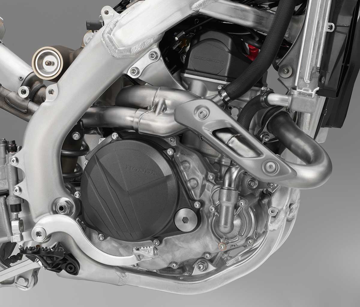 19-Honda-CRF450R_engine-R.jpg